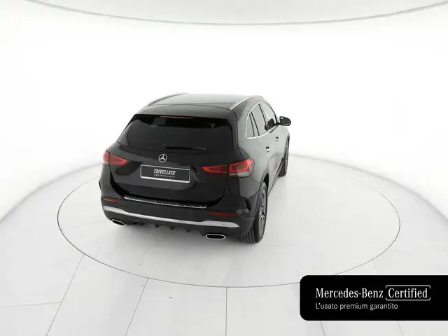 Mercedes-Benz GLA view 6