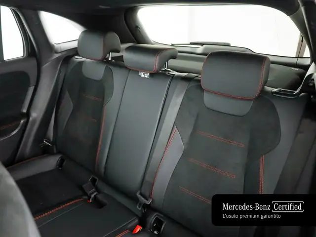 Mercedes-Benz GLA view 14