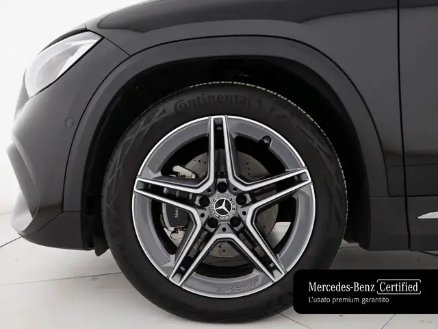 Mercedes-Benz GLA view 7