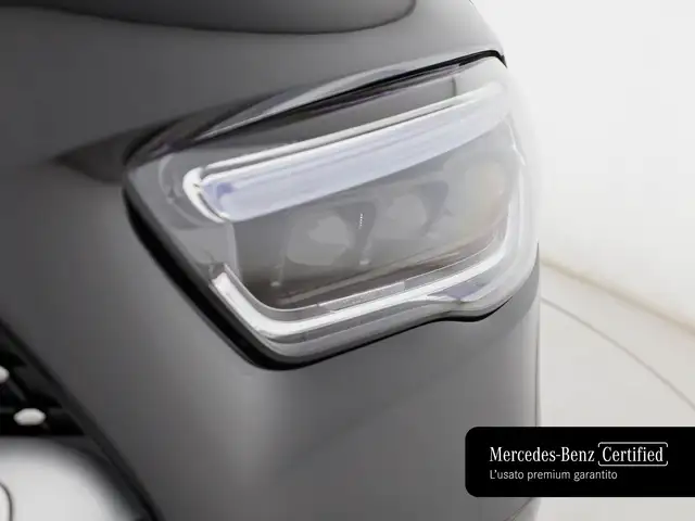 Mercedes-Benz GLA view 8