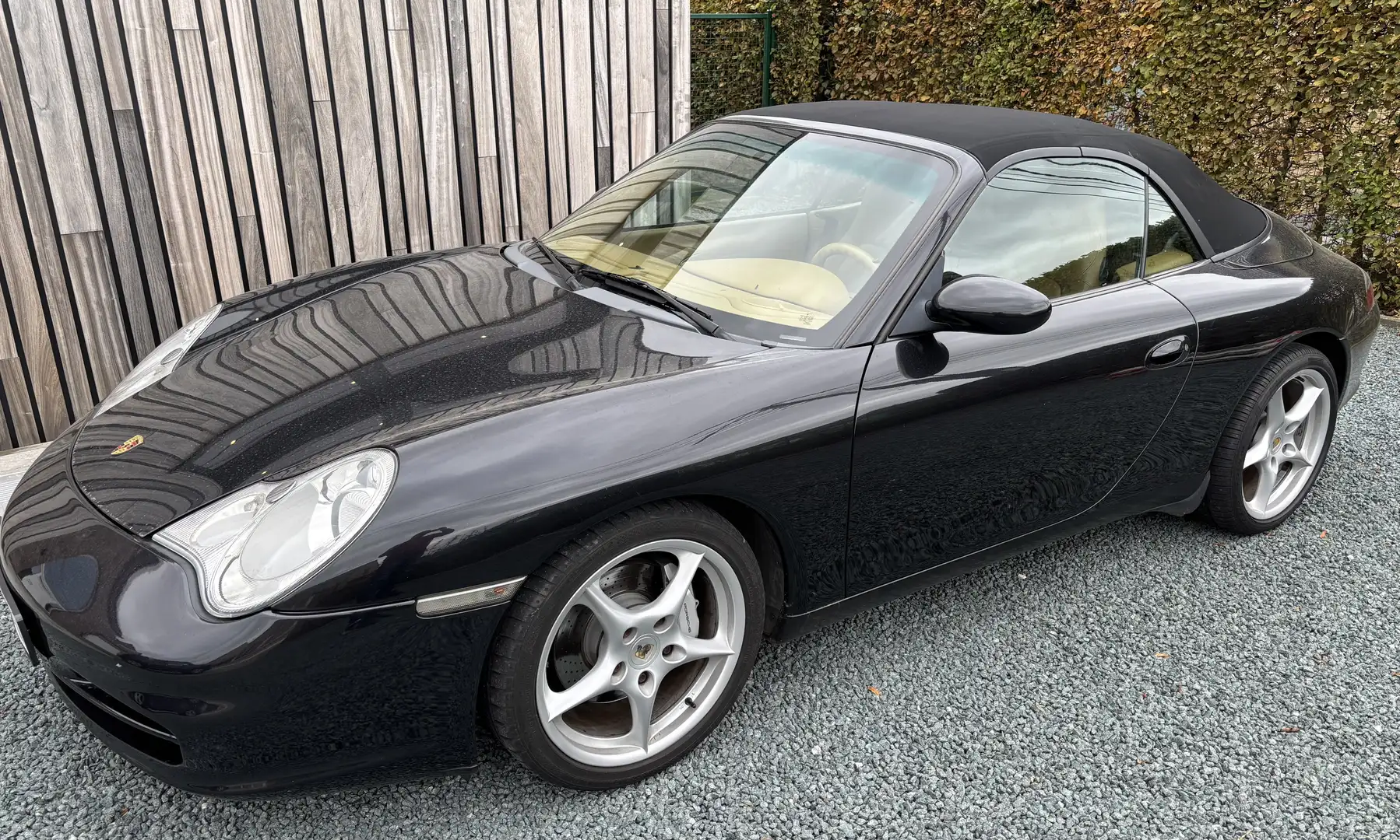 Porsche 996 Carrera 4 Cabriolet 3.6 - 1