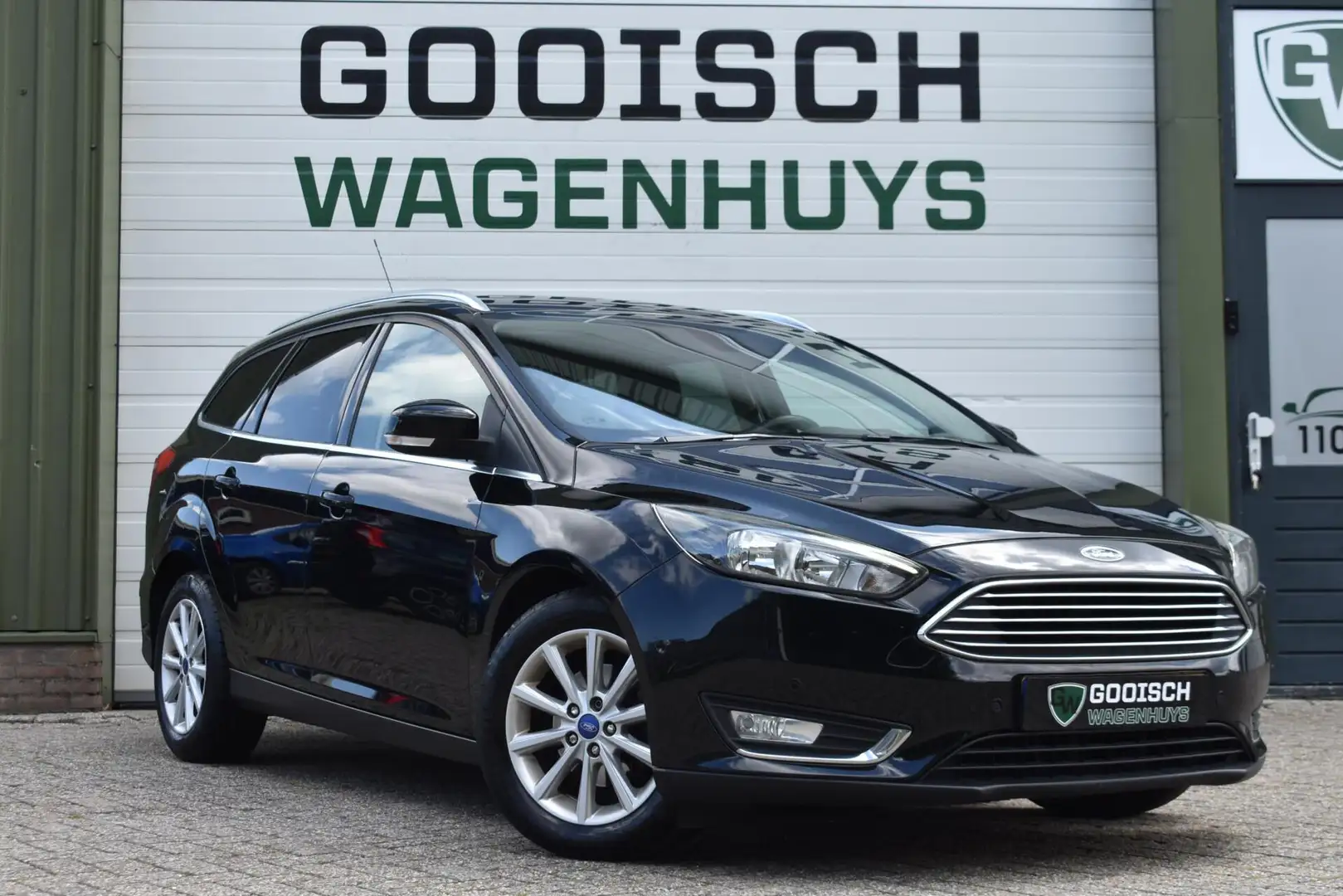 Ford Focus Wagon 1.0 Titanium | Stuurverwarming | Stoelverwar Nero - 2