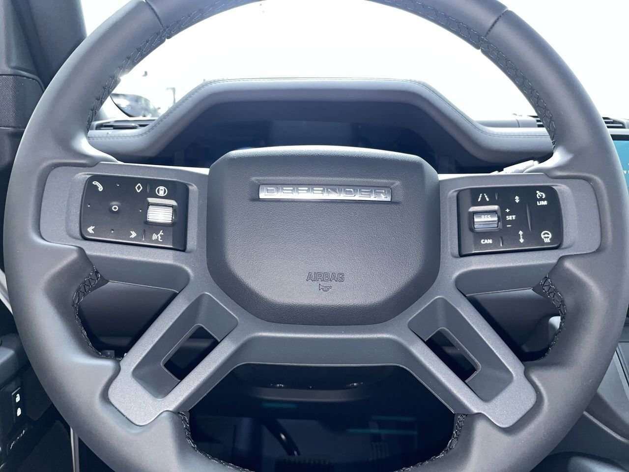 2026 Land Rover Defender 110 S Air Suspension Pack | 19 Wheels / thumb 22