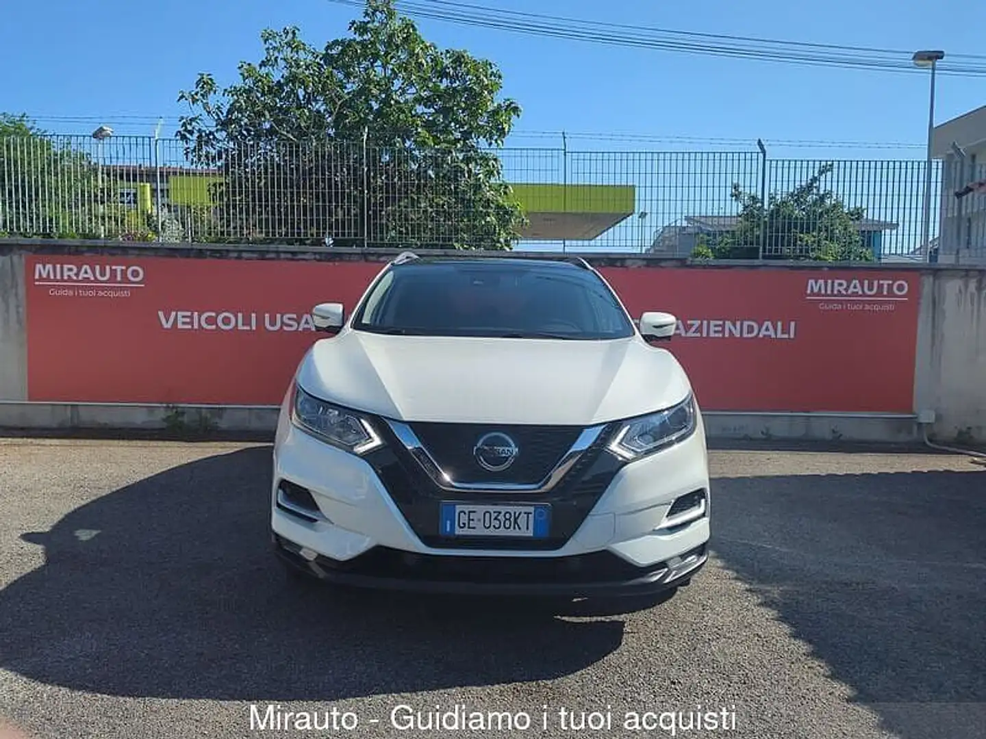 Nissan Qashqai 2ª serie Qashqai 1.3 DIG-T 140 CV N-Connecta Bianco - 2