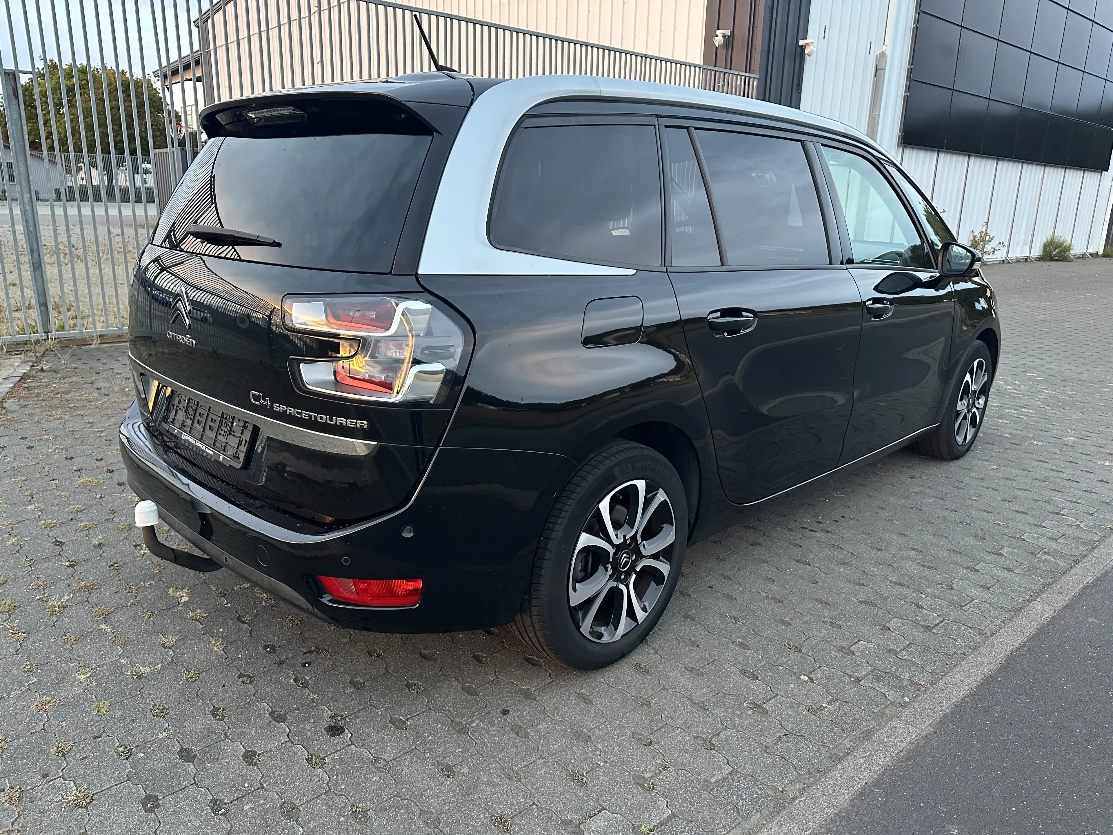 Citroen Grand C4 SpaceTourer Shine Pack * Automatik * AHK * 7 Sitzer — photo 4
