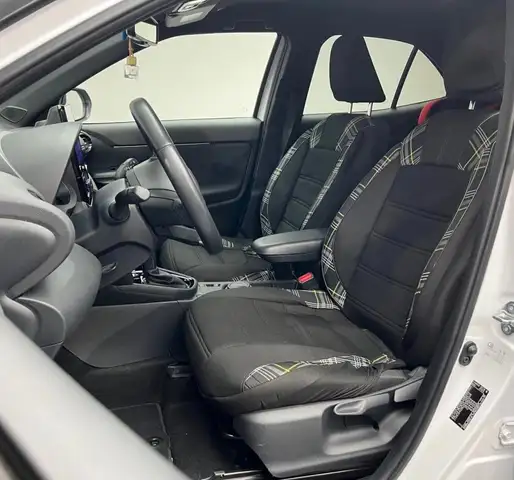 Toyota Yaris view 7