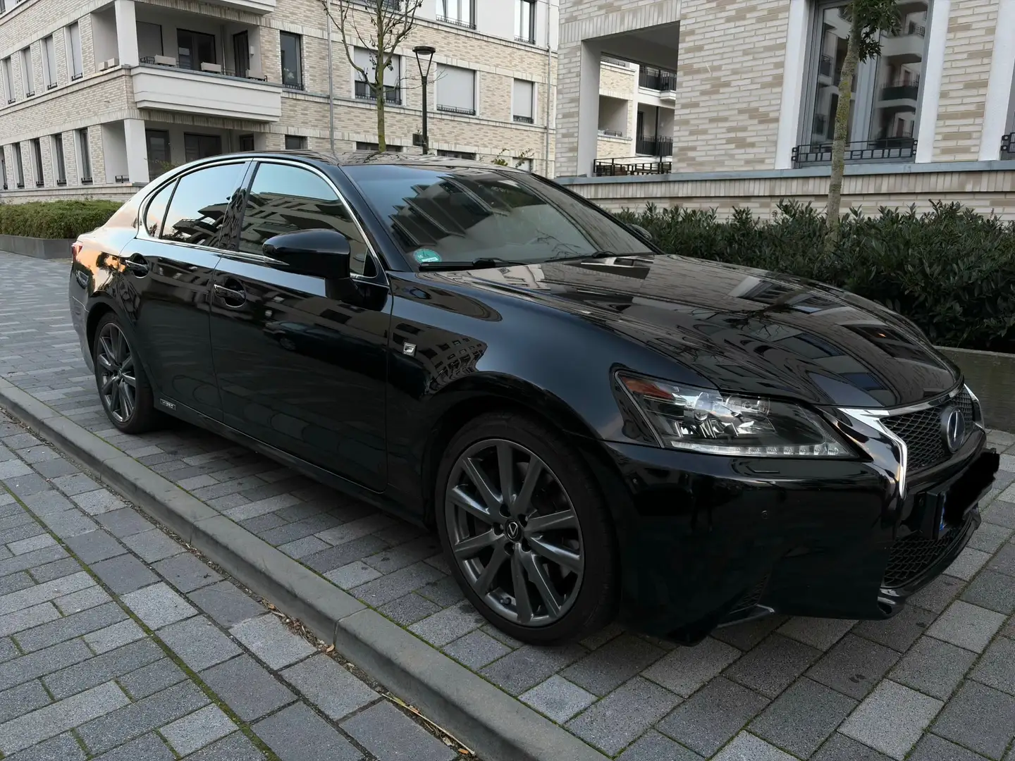 Lexus GS 450h F-Sport*V6*Leder*Navi*Allradlenkung*S-Heft-Lexus* Schwarz - 2