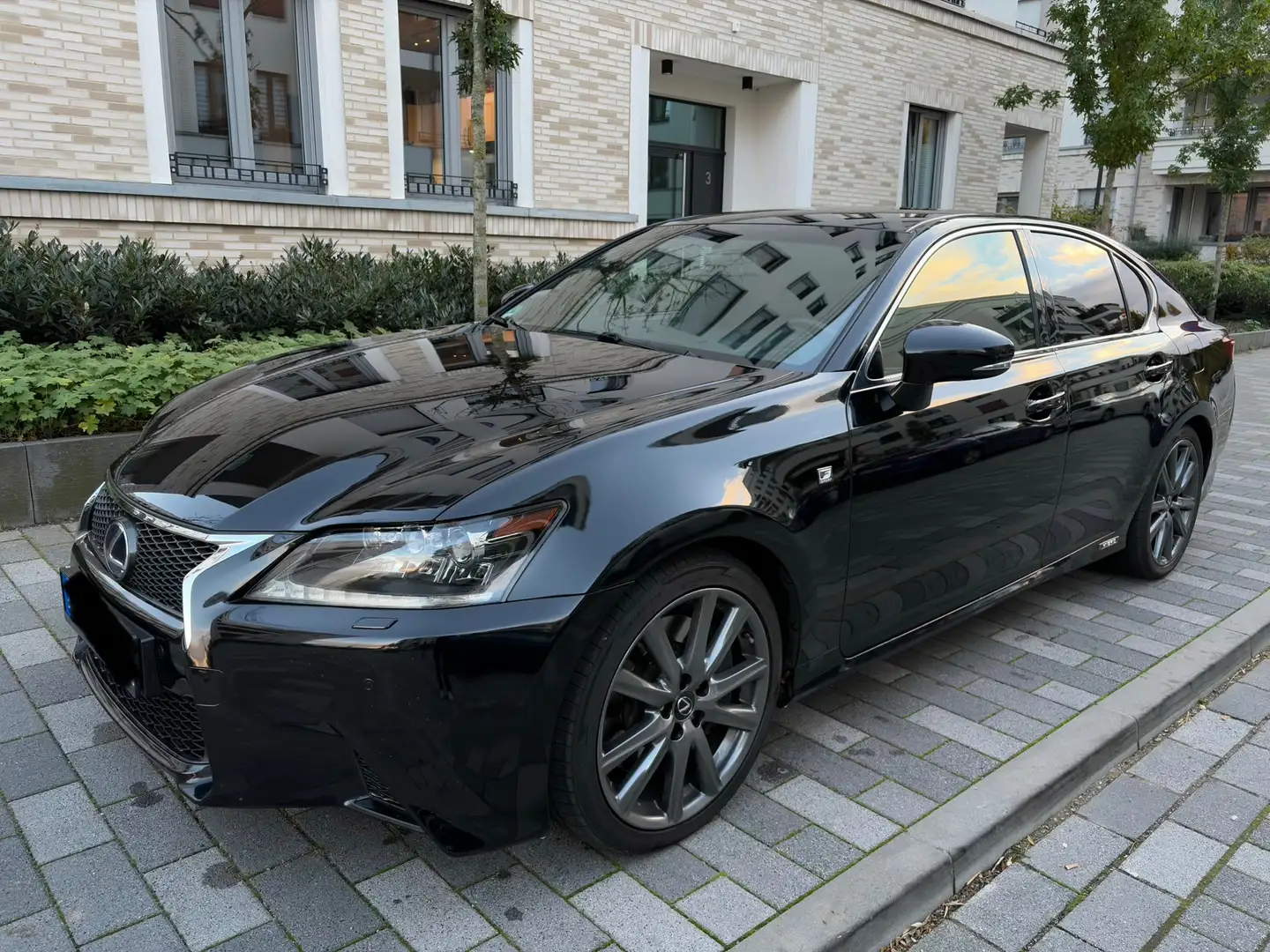 Lexus GS 450h F-Sport*V6*Leder*Navi*Allradlenkung*S-Heft-Lexus* Schwarz - 1