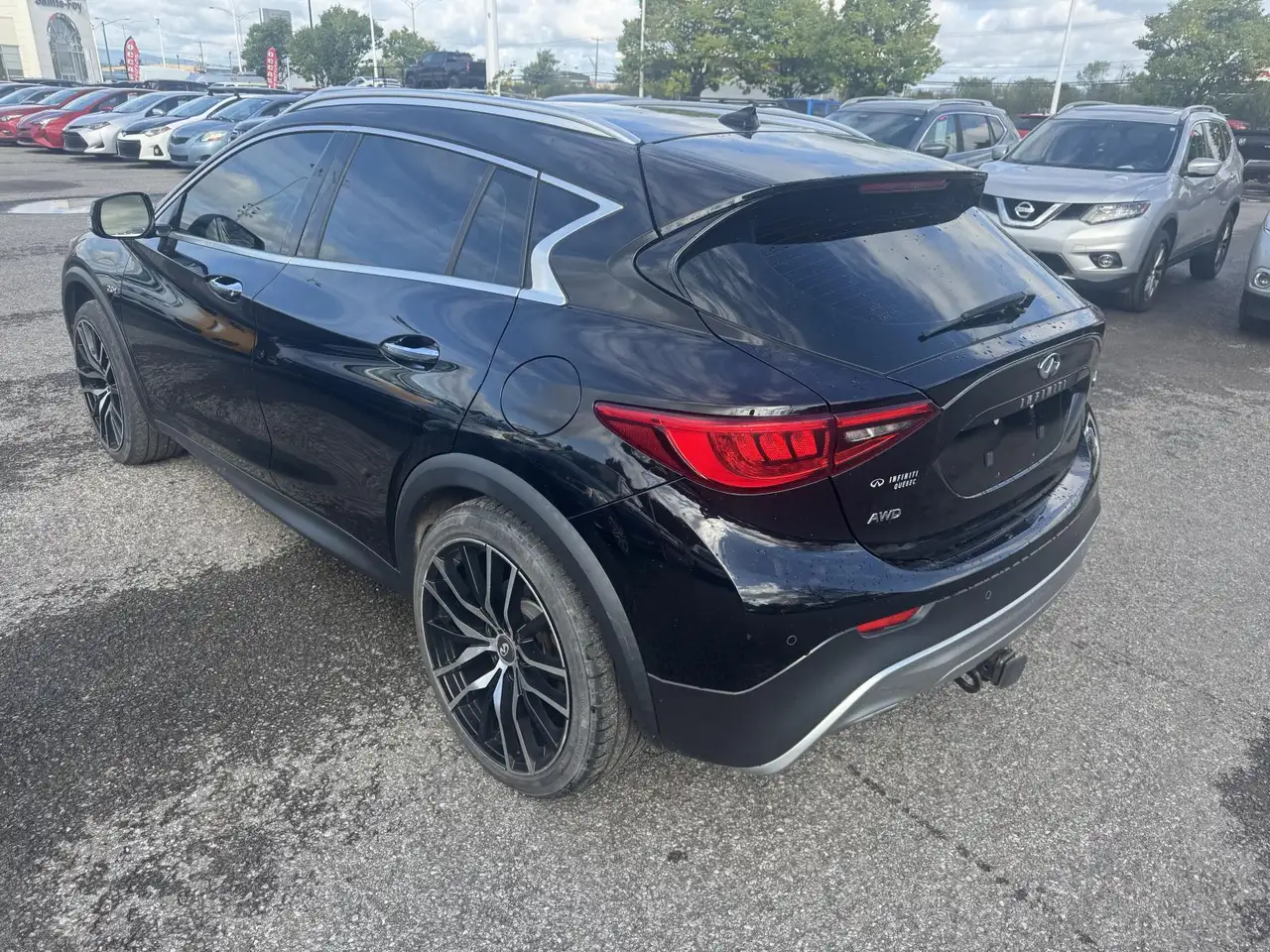 Infiniti QX30 снимка Infiniti QX30
