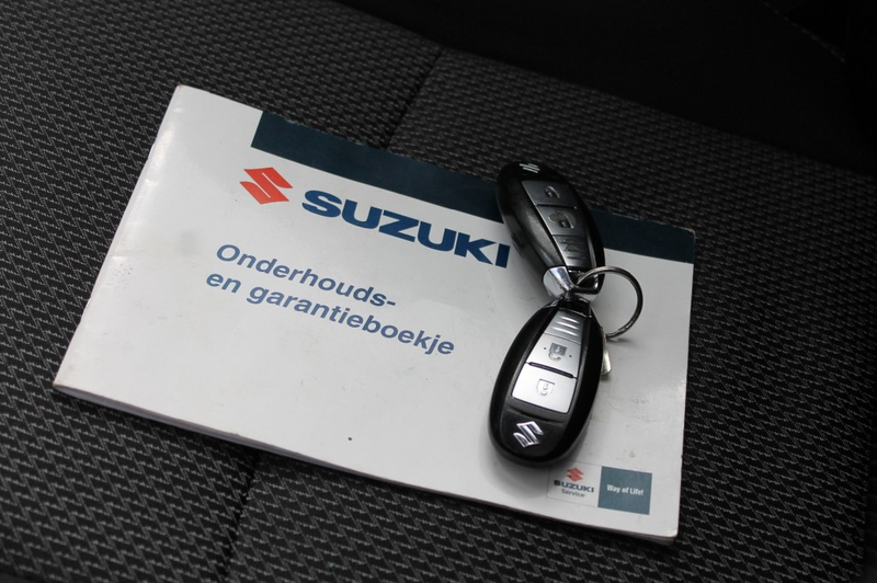 Suzuki SX4 1.6 Exclusive / Schuifdak / Bluetooth / Stoelverwa — photo 4