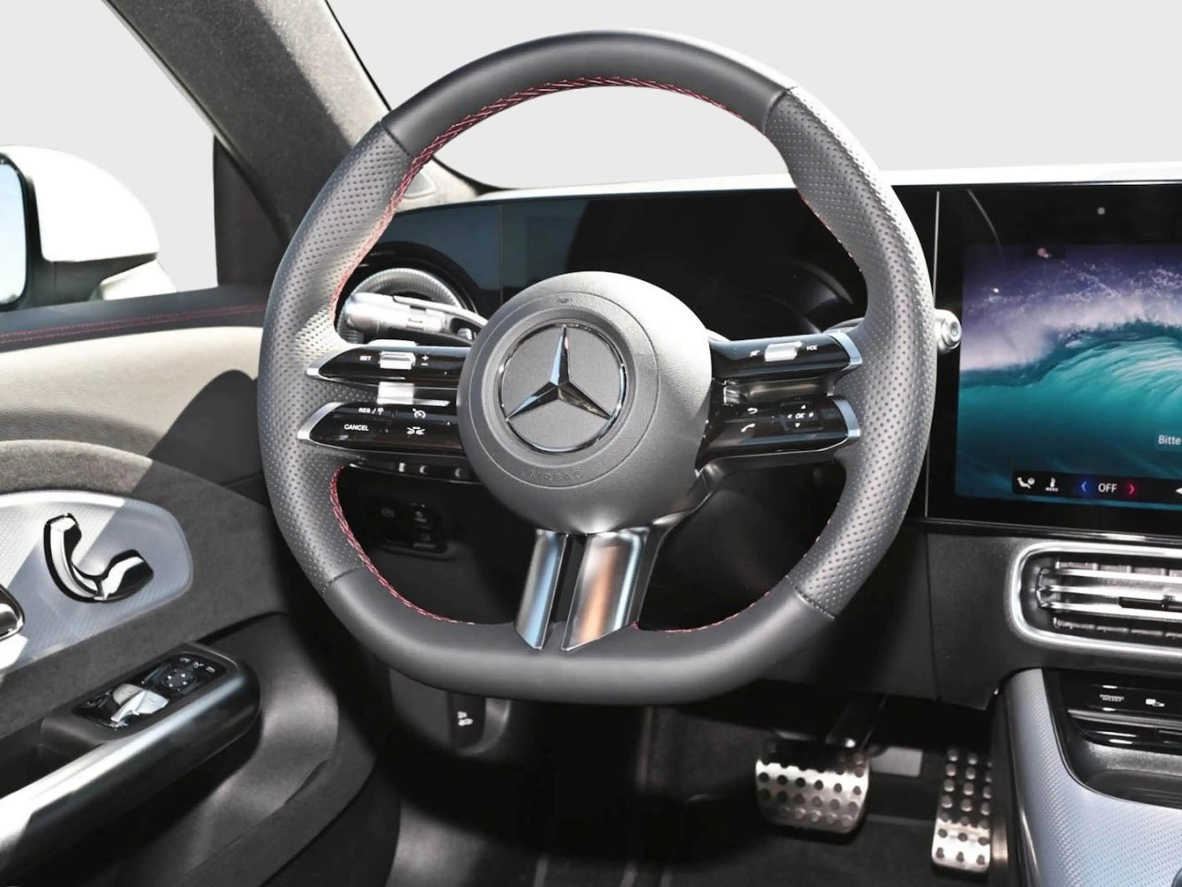 Mercedes-Benz CLA 200 Shooting Brake AMG Panorama Easy-P AHK — photo 8