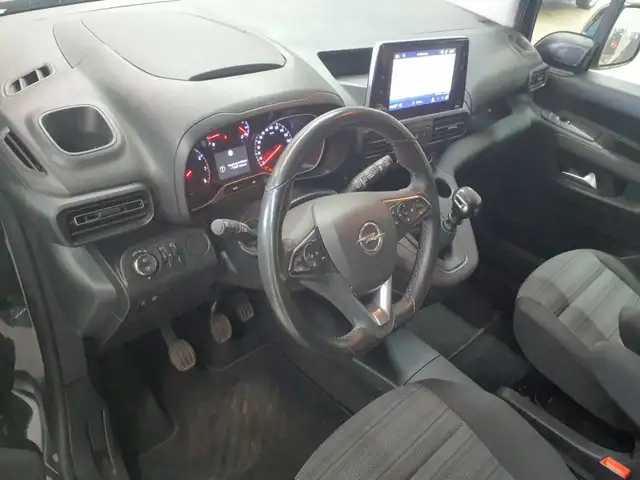Opel Combo view 11