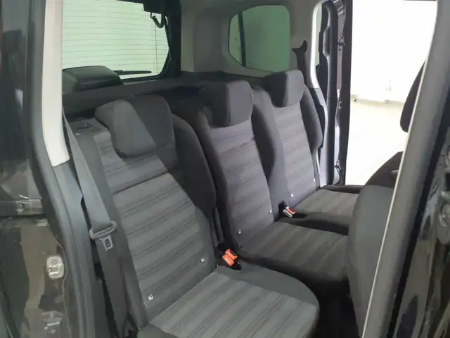 Opel Combo view 9