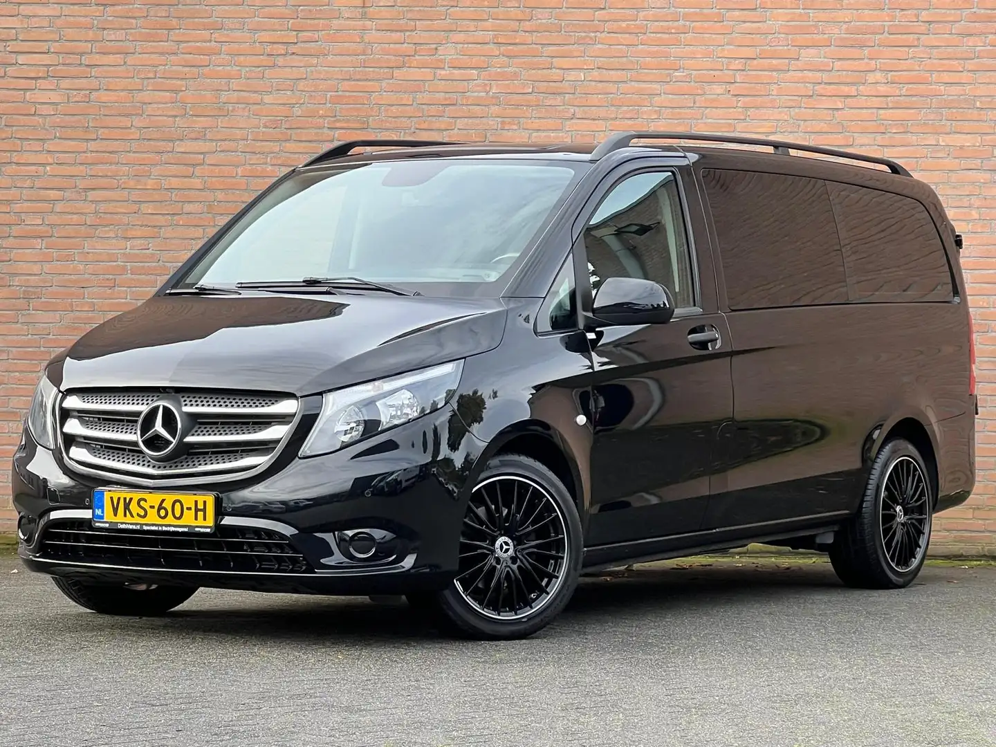 Mercedes-Benz Vito 116CDI 164PK Lang Dubbelcabine / 7G-Tronic / 2500K Schwarz - 2