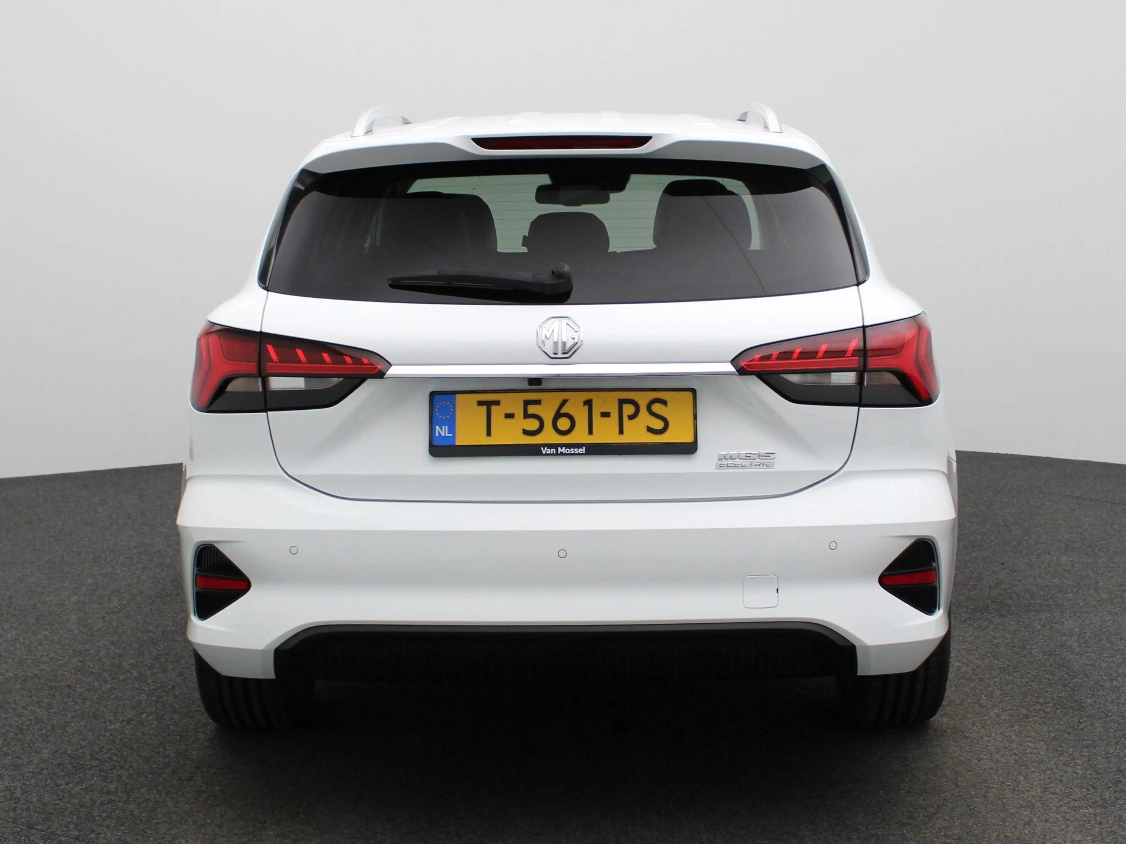 MG MG5 Long Range Luxury 61 kWh — photo 5