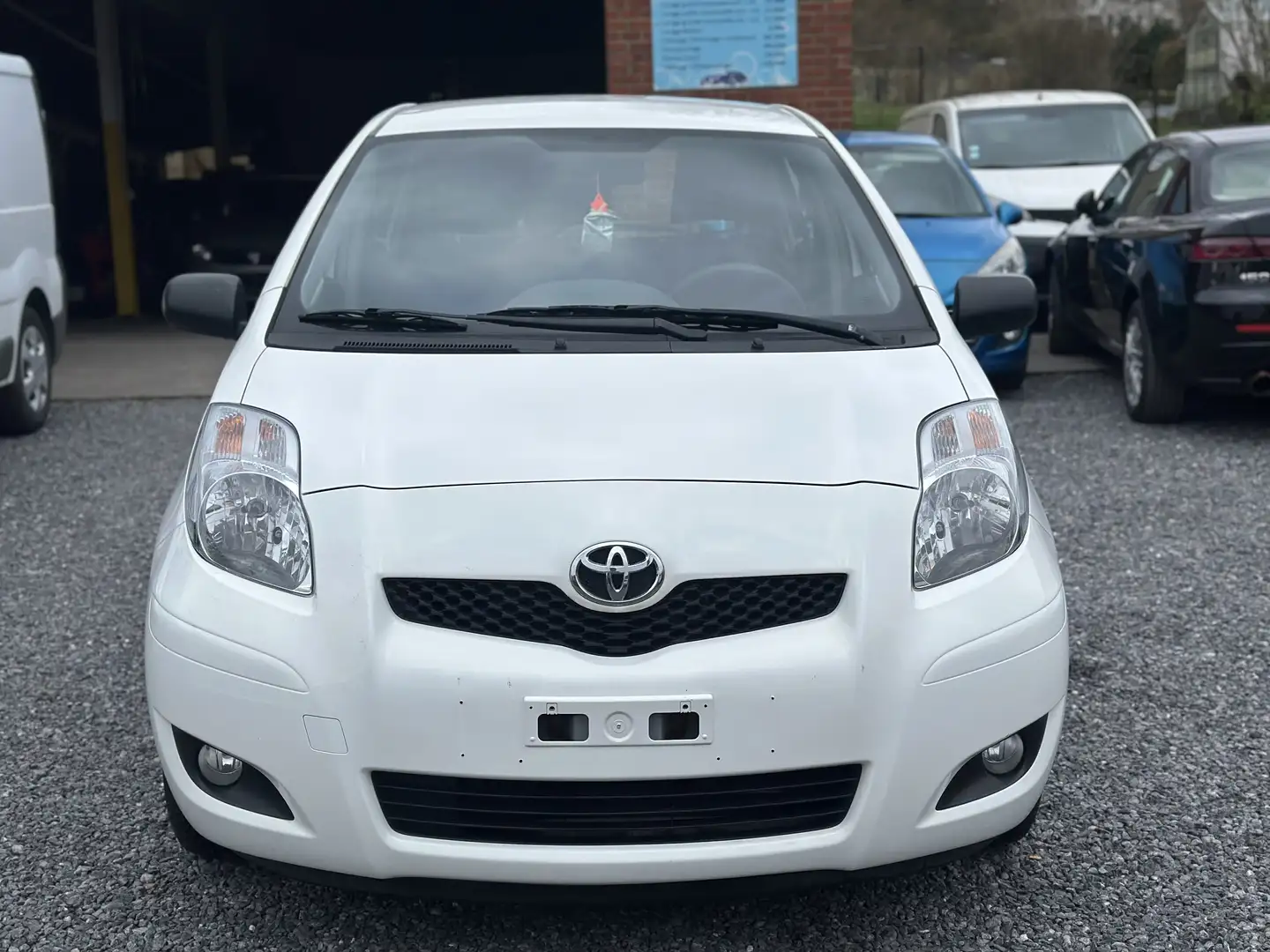 Toyota Yaris 1.0i VVT-i Natura - 2