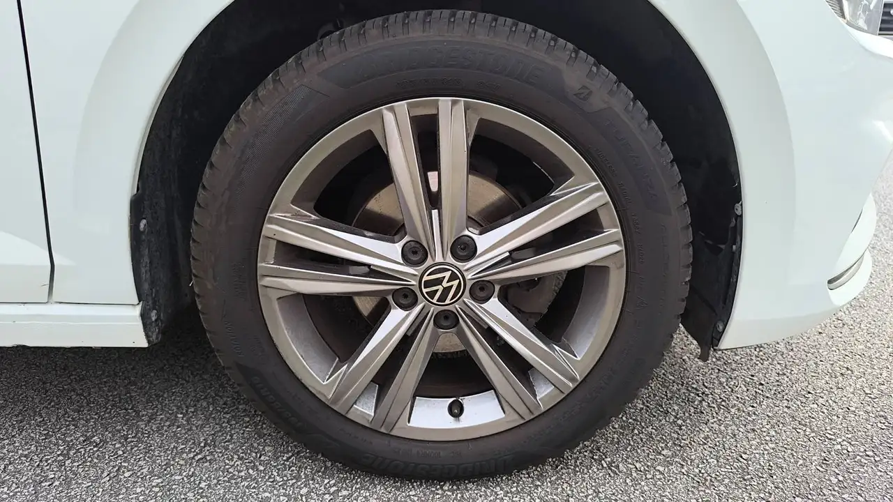 Volkswagen Polo Citadine 5 portes — photo 17