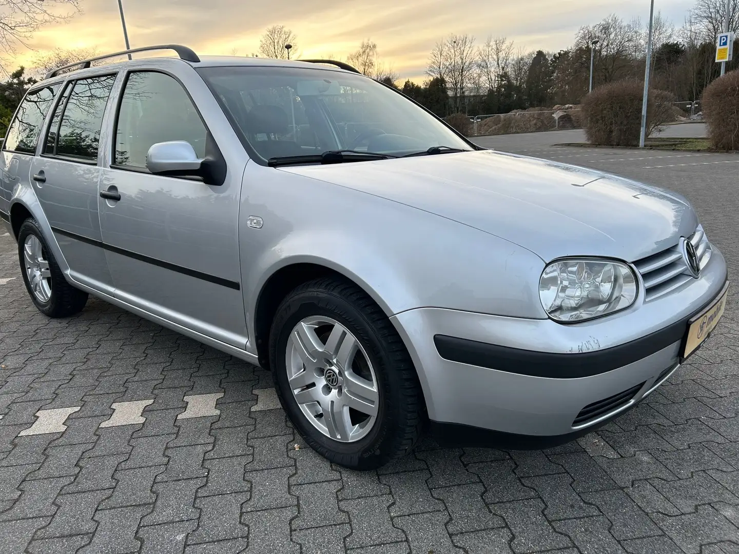 Volkswagen Golf Variant Golf IV Variant 1.4 Comfortline Silber - 2