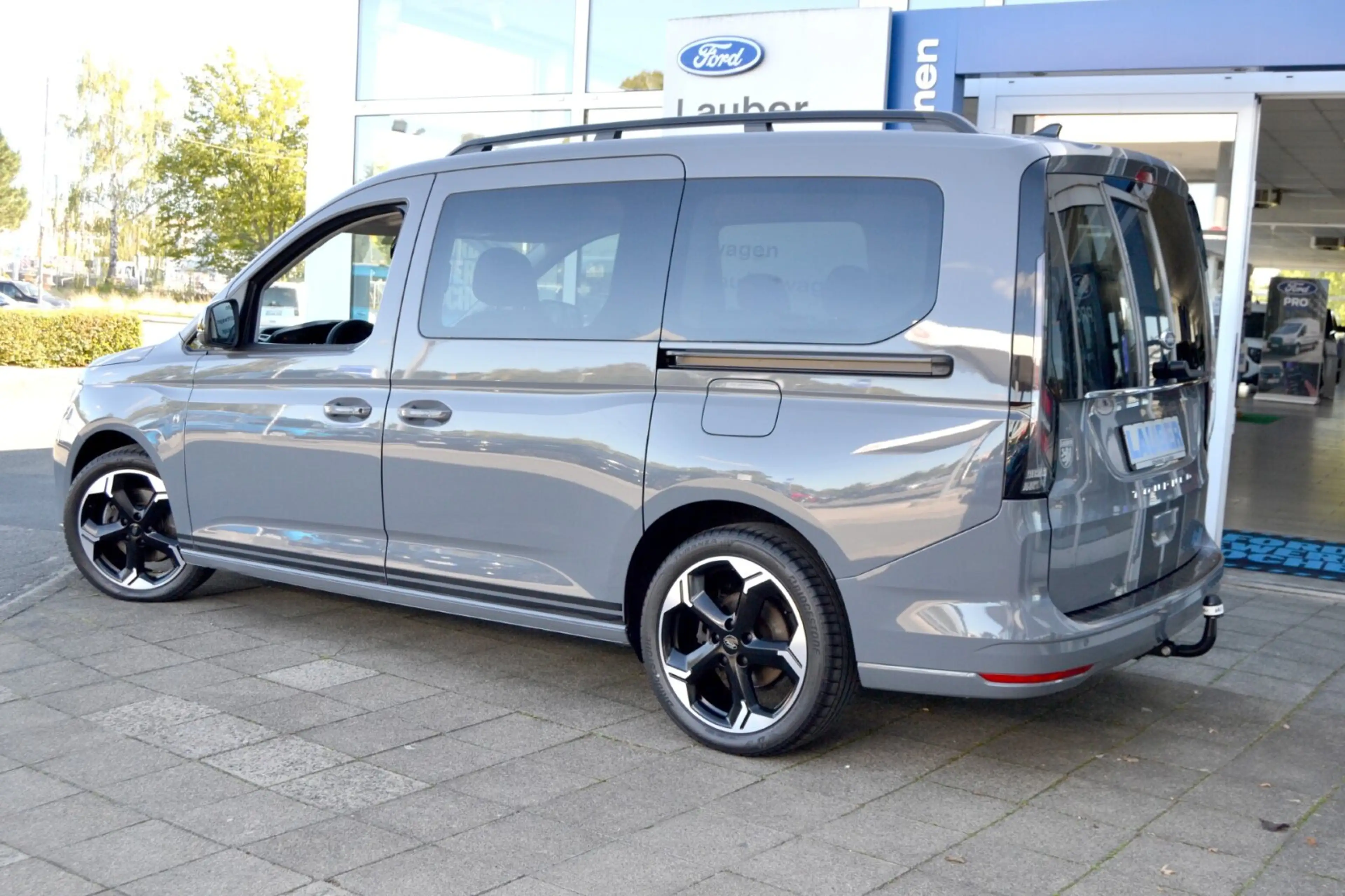 Ford Grand Tourneo Grand Tourneo Connect 1,5 Sport Navi AutoAC LED SHZ PDC — photo 4