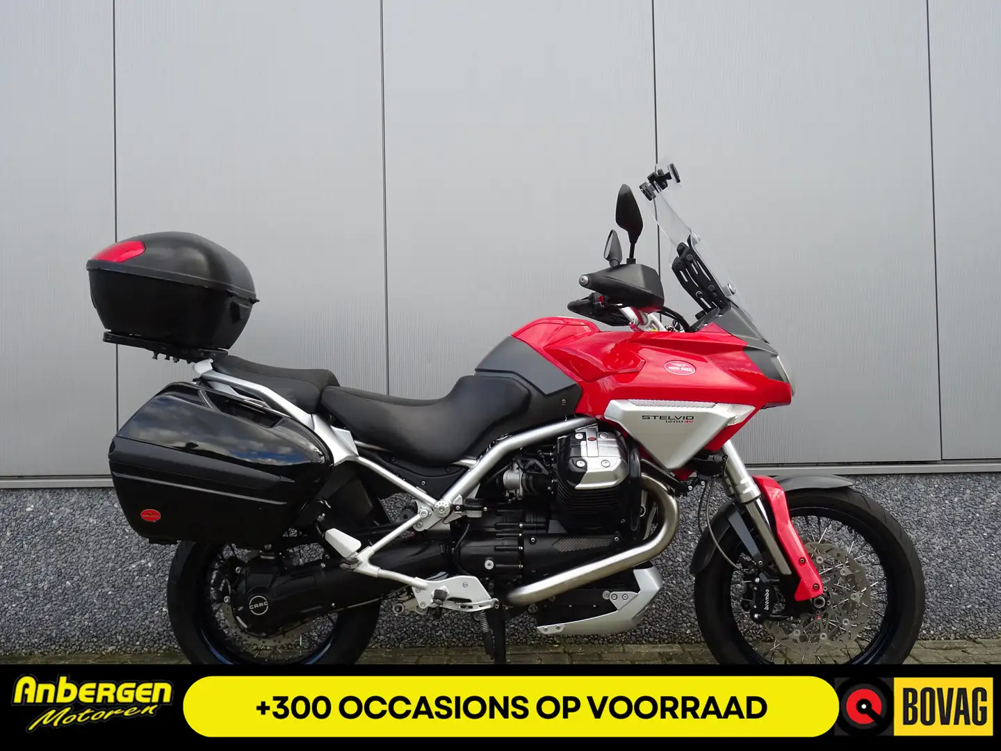 Moto Guzzi Stelvio 1200 Rood - 1