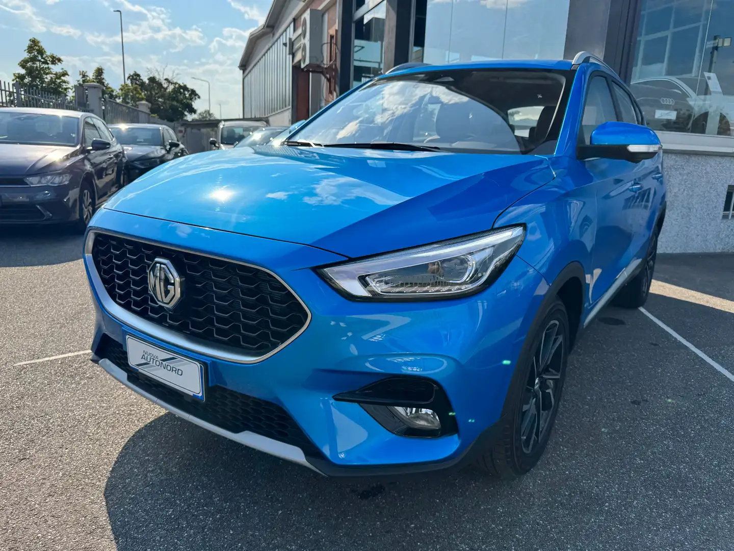 MG ZS ZS 2024 1.5 Classic Luxury km0 Blau - 1