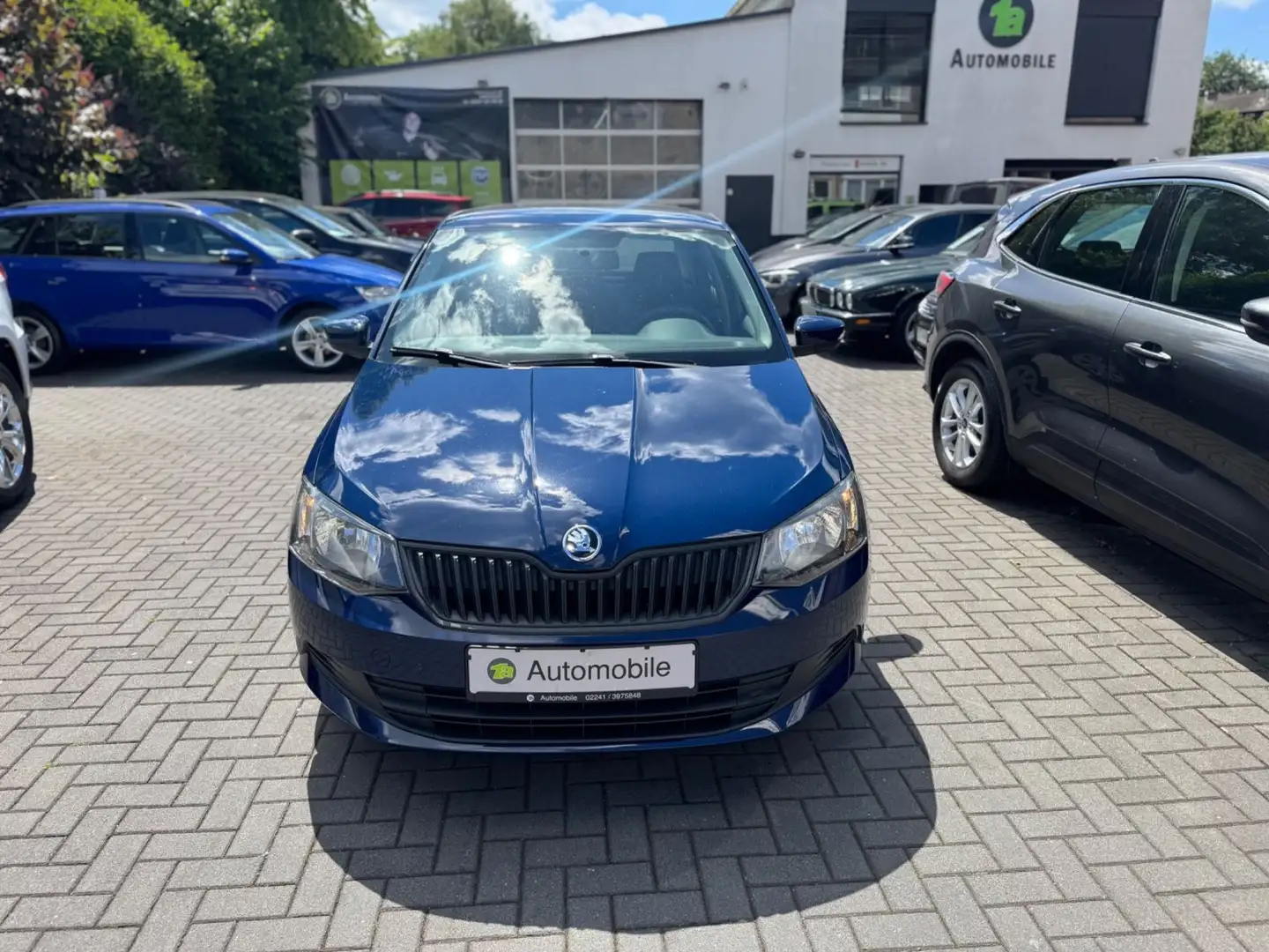 Skoda Fabia Active*KLIMA*AUX*TÜV 04/2027*GARANTIE Modrá - 2