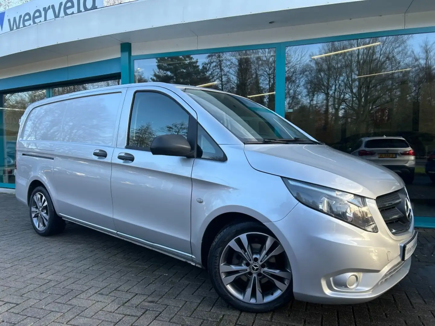 Mercedes-Benz Vito 114 CDI Automaat, Lang, L2, 18 inch, Cruise,  Trek Zilver - 2