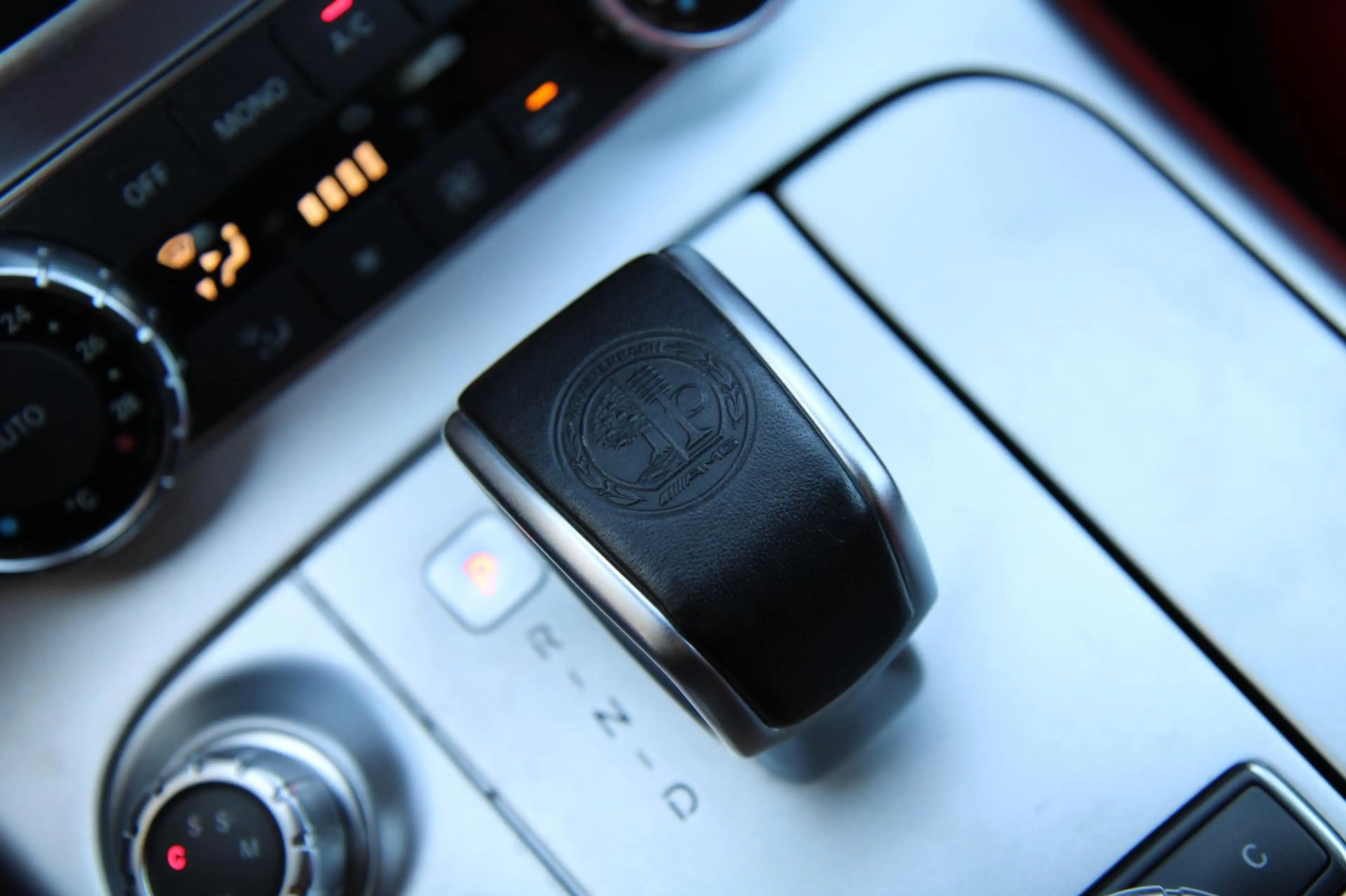 Mercedes-Benz SLS Roadster 6.3 AMG Ride Control DCT Topstaat — photo 32