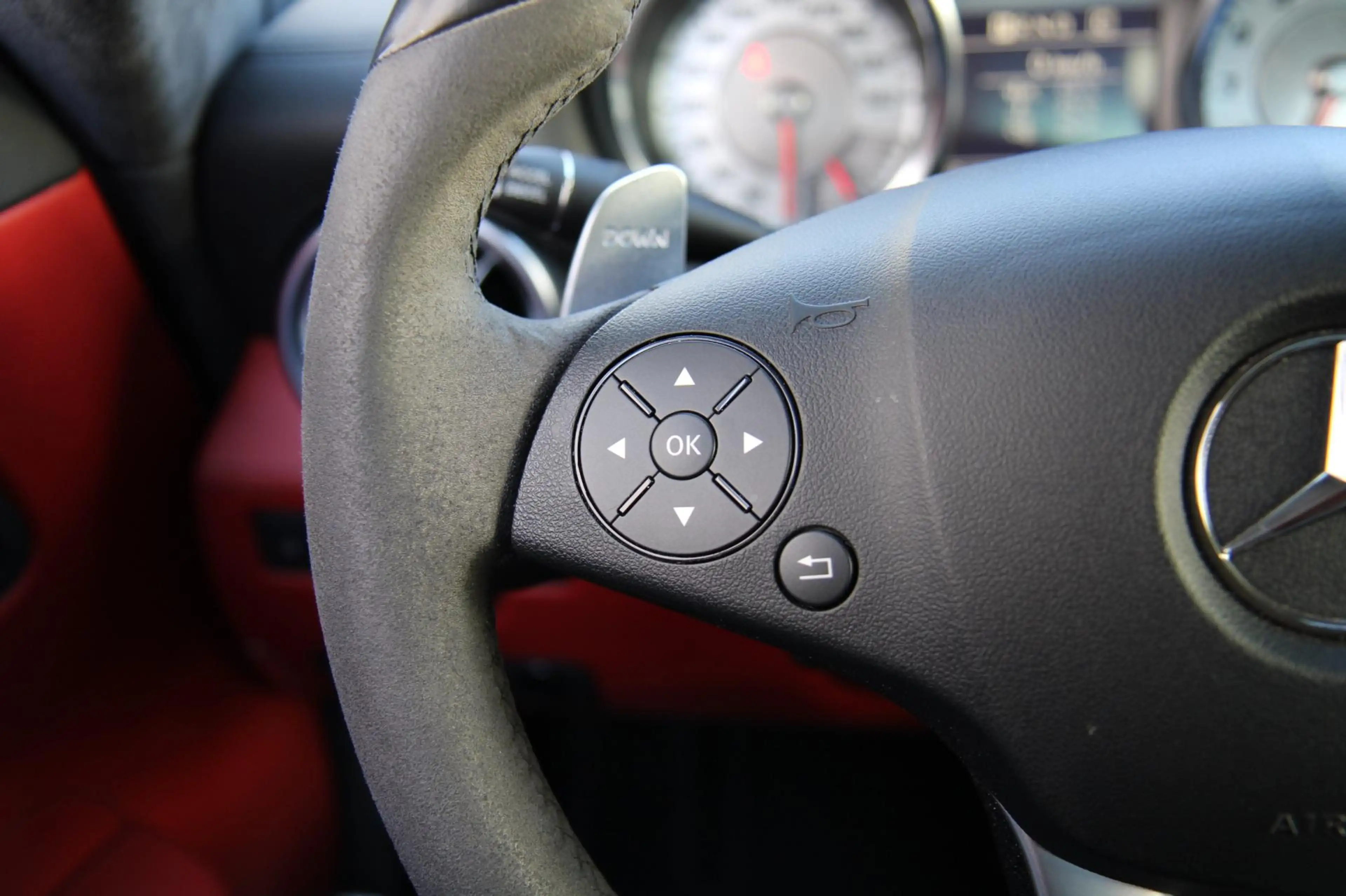 Mercedes-Benz SLS Roadster 6.3 AMG Ride Control DCT Topstaat — photo 19