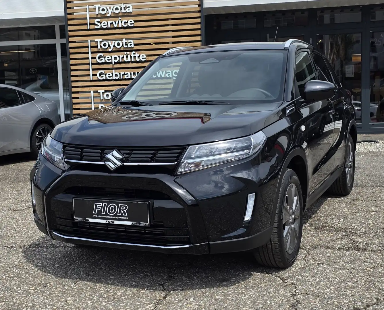 Suzuki Vitara 1.4 DITC HYBRID Shine Allgrip Schwarz - 1