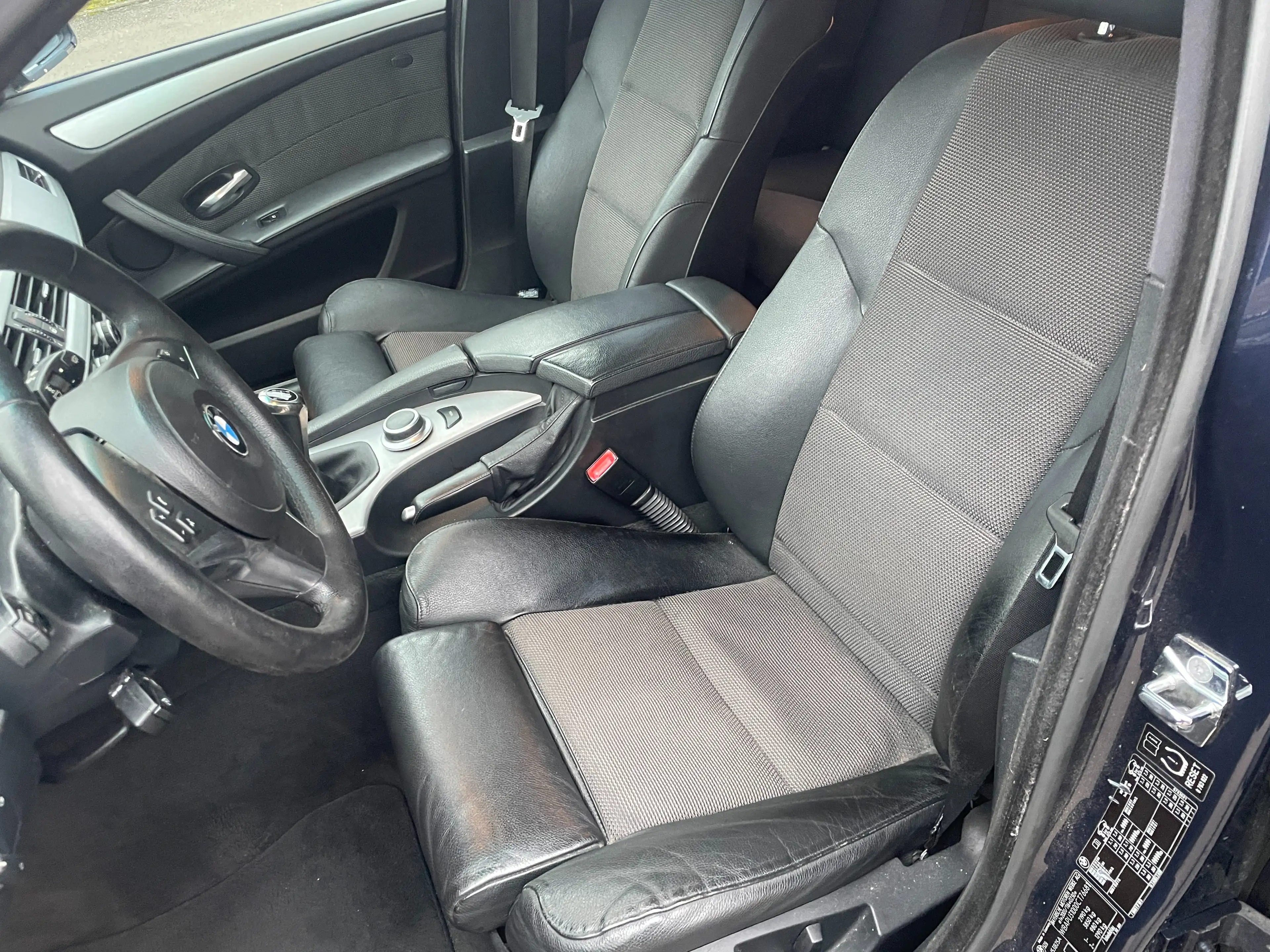 BMW 523 5er Touring TÜV 4/27+PANO+XEN+NAV+Sihz+Temp — photo 9