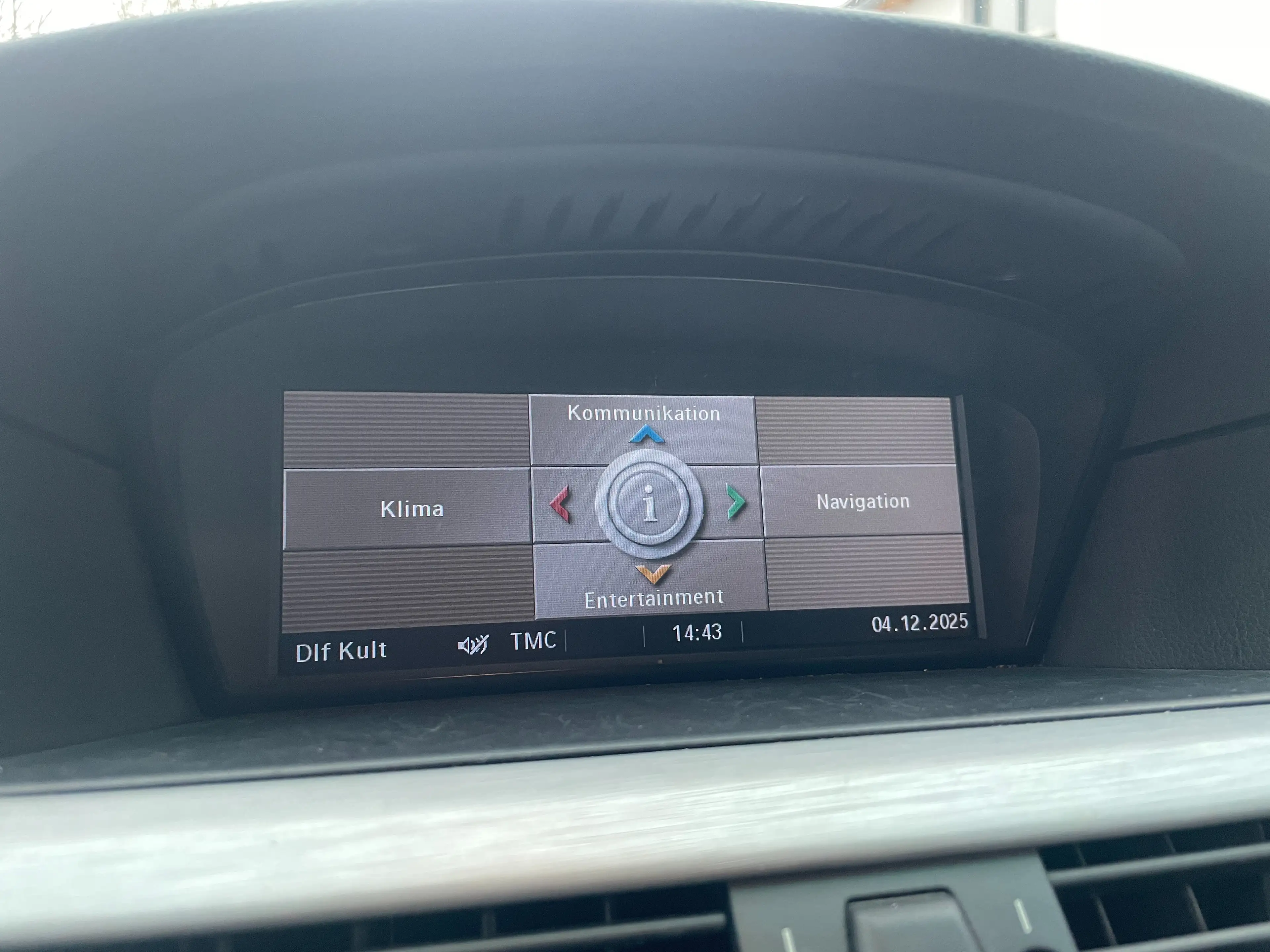 BMW 523 5er Touring TÜV 4/27+PANO+XEN+NAV+Sihz+Temp — photo 15