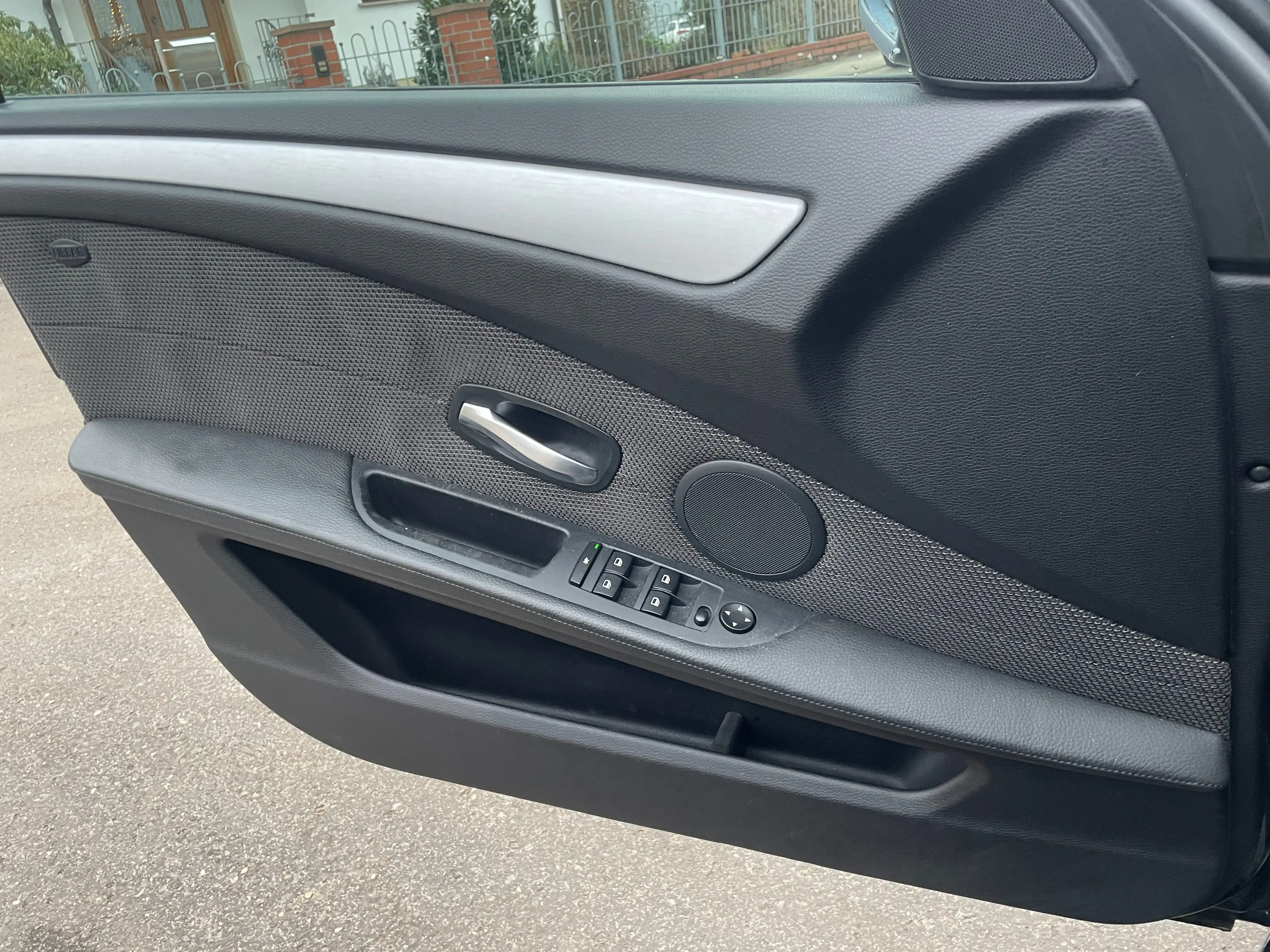 BMW 523 5er Touring TÜV 4/27+PANO+XEN+NAV+Sihz+Temp — photo 10