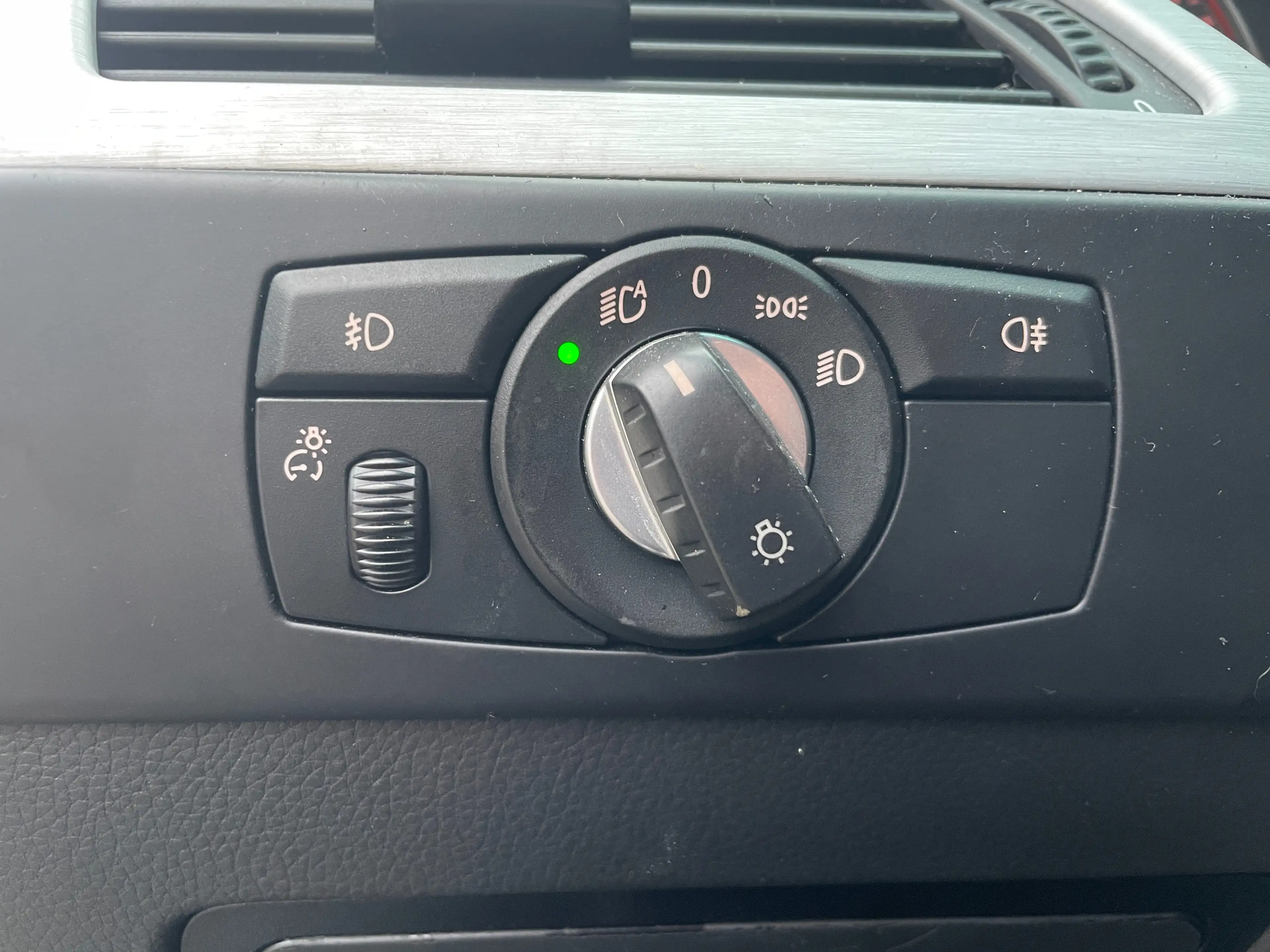 BMW 523 5er Touring TÜV 4/27+PANO+XEN+NAV+Sihz+Temp — photo 12