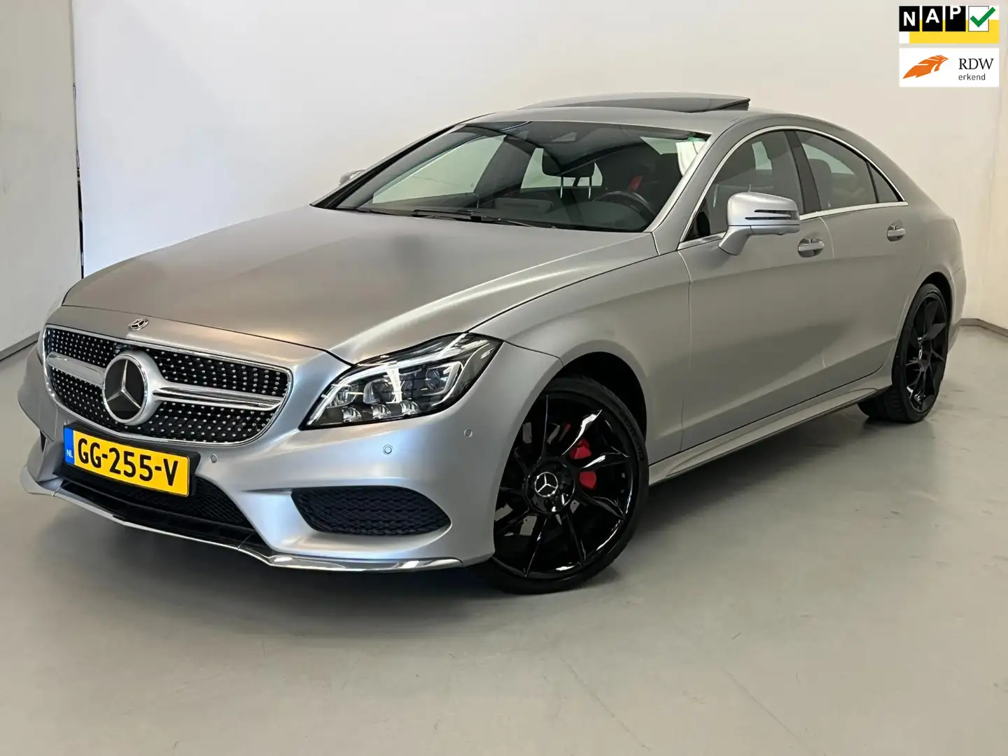 Mercedes-Benz CLS 400 AMG / Designo Mat / Schuifdak / NL-auto Grau - 1