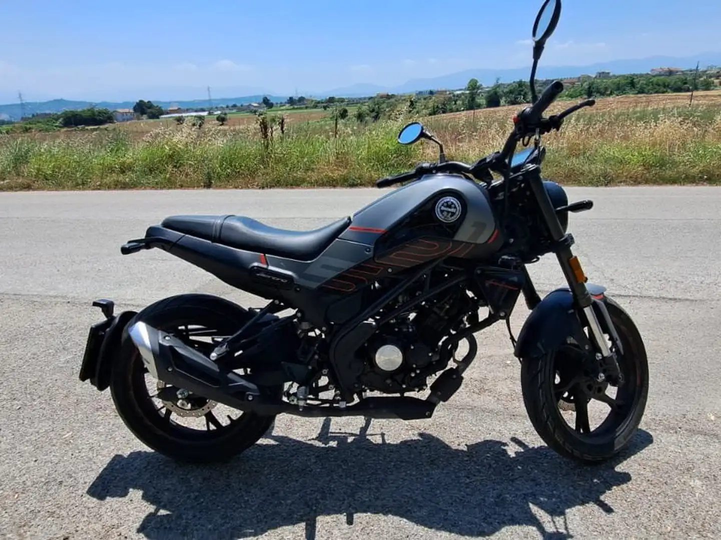 Benelli Leoncino 125 Grigio - 1