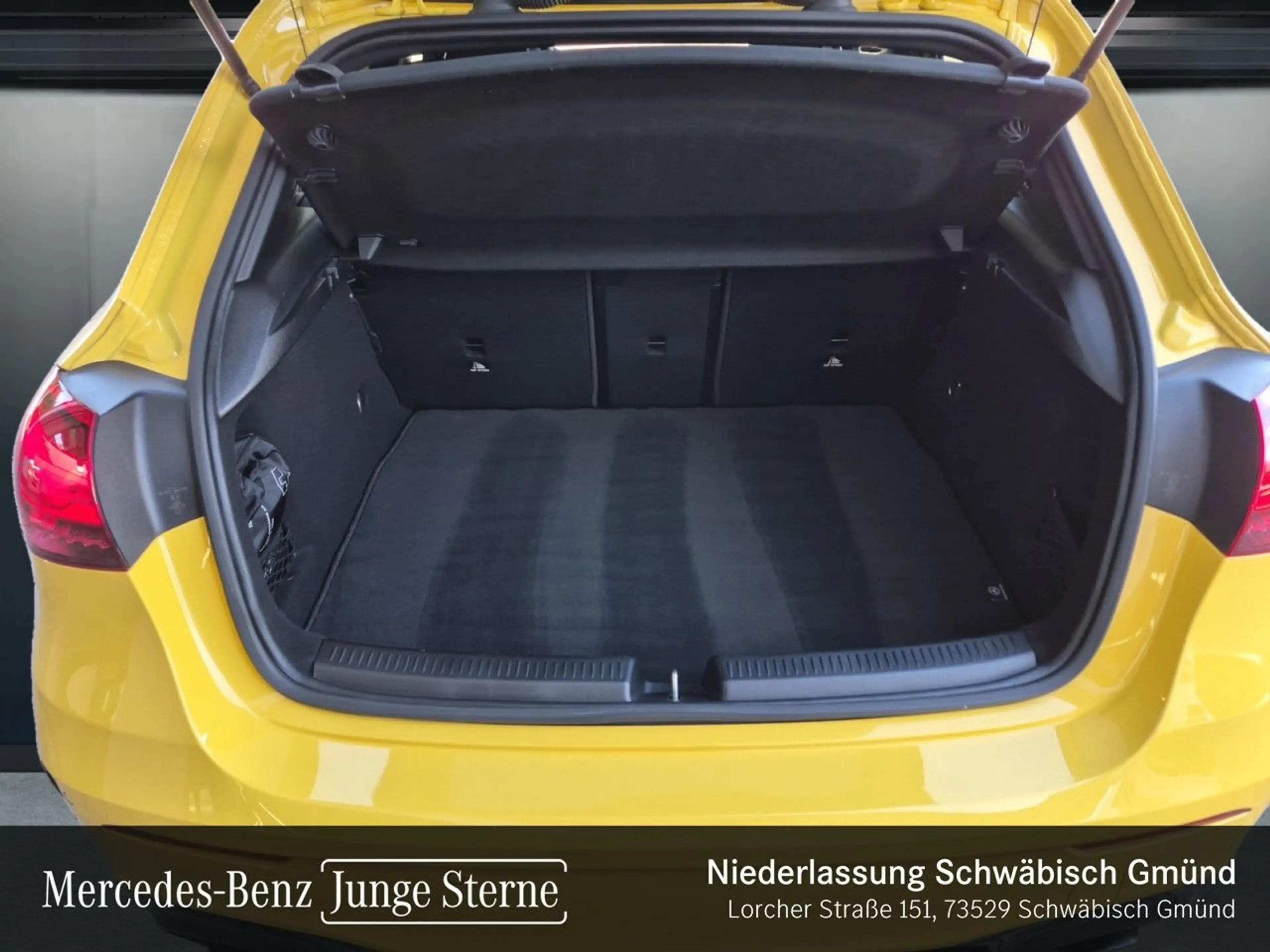 Mercedes-Benz A 35 AMG A 35 4M AMG+PANO+360°+MULTIBEAM+STHZG+BURMESTER — photo 6