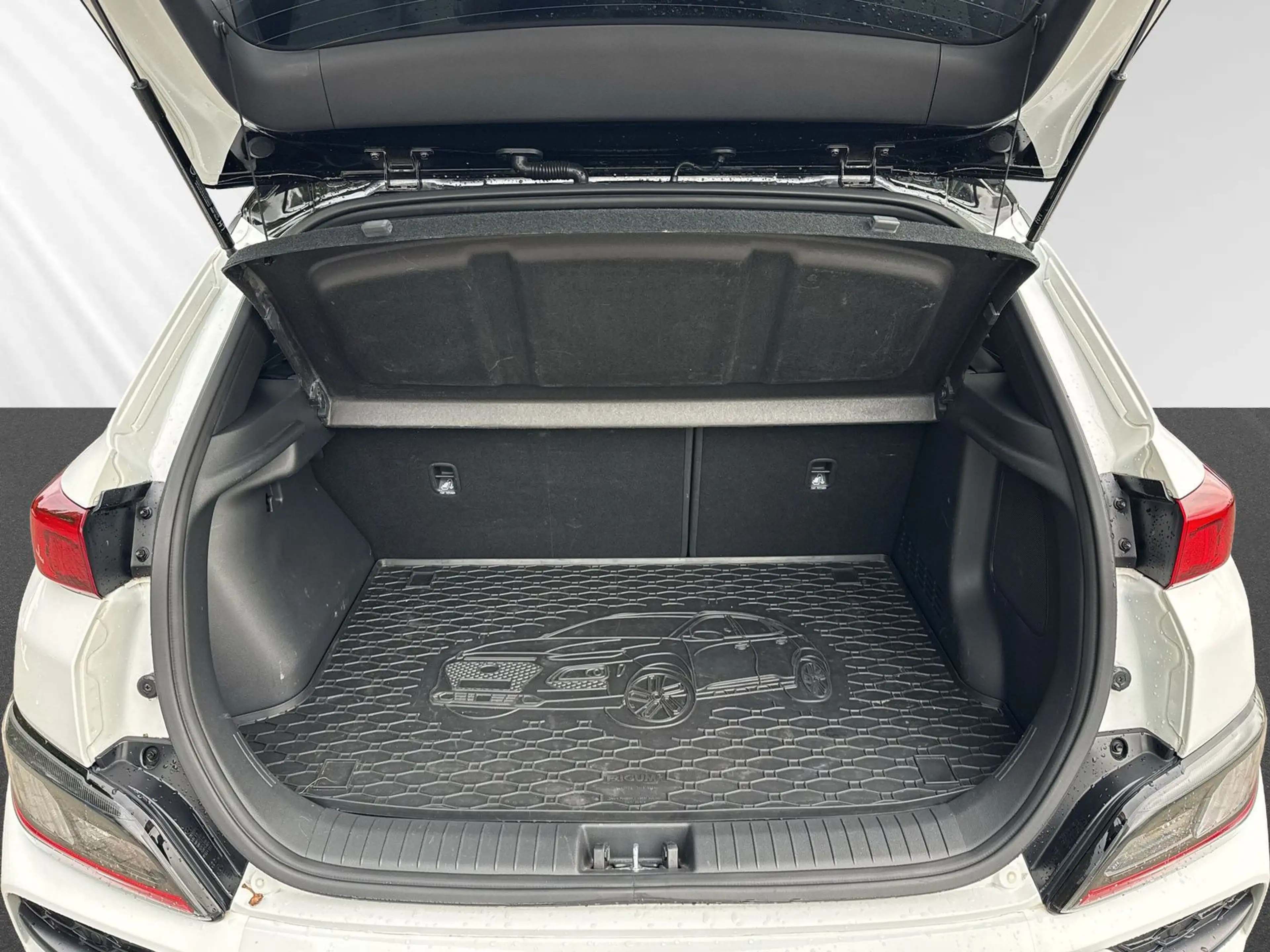 Hyundai KONA 1.6 T-GDI N Line 2WD +NAV+ALLWETTER+SHZ+19" — photo 6