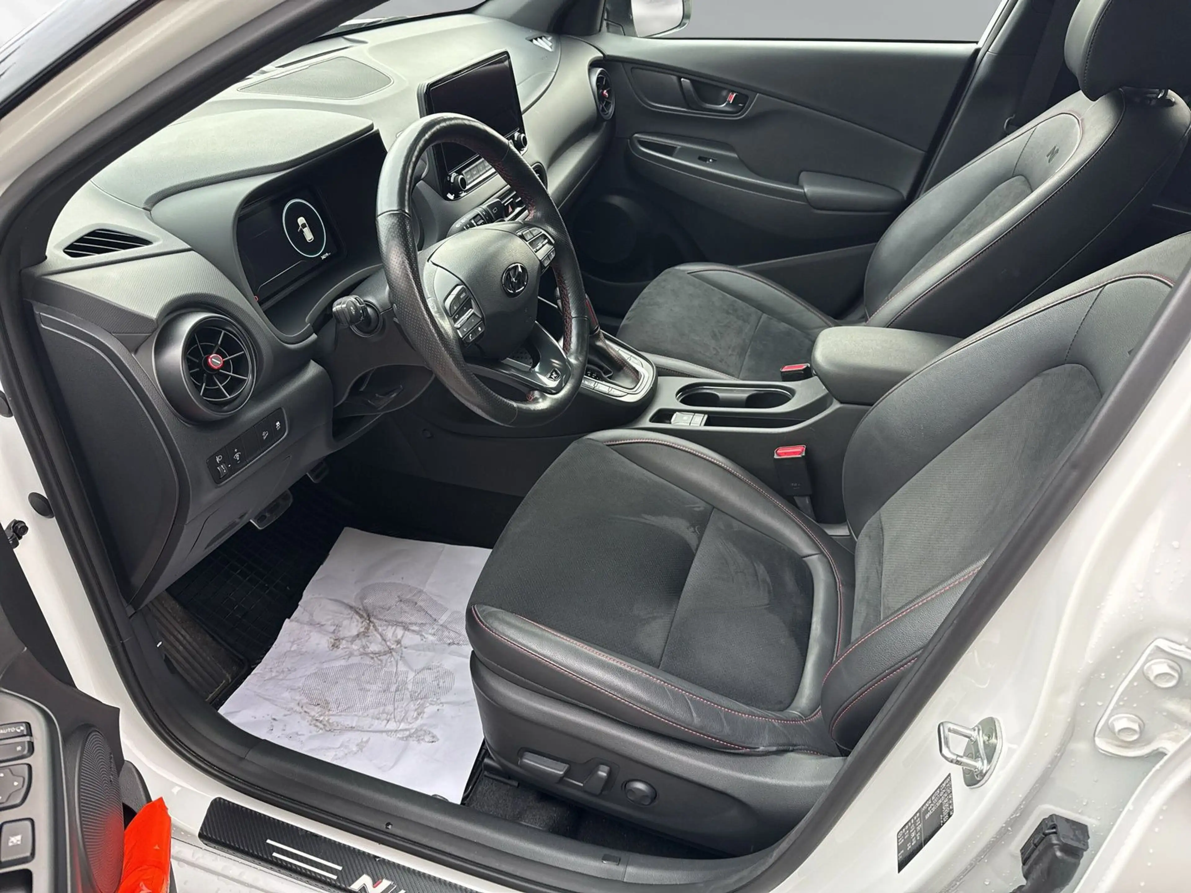 Hyundai KONA 1.6 T-GDI N Line 2WD +NAV+ALLWETTER+SHZ+19" — photo 9