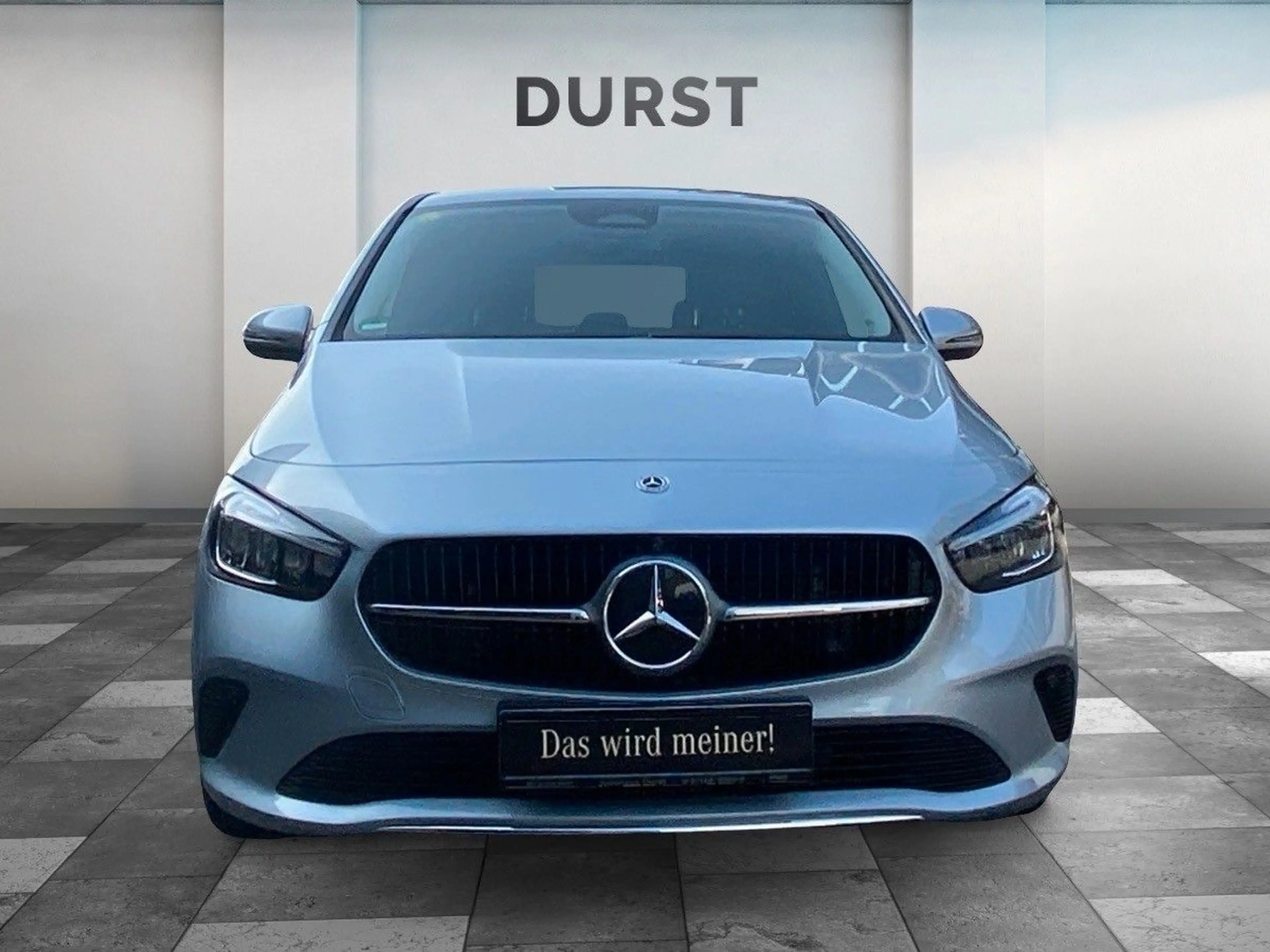 Mercedes-Benz B 220 B — photo 2