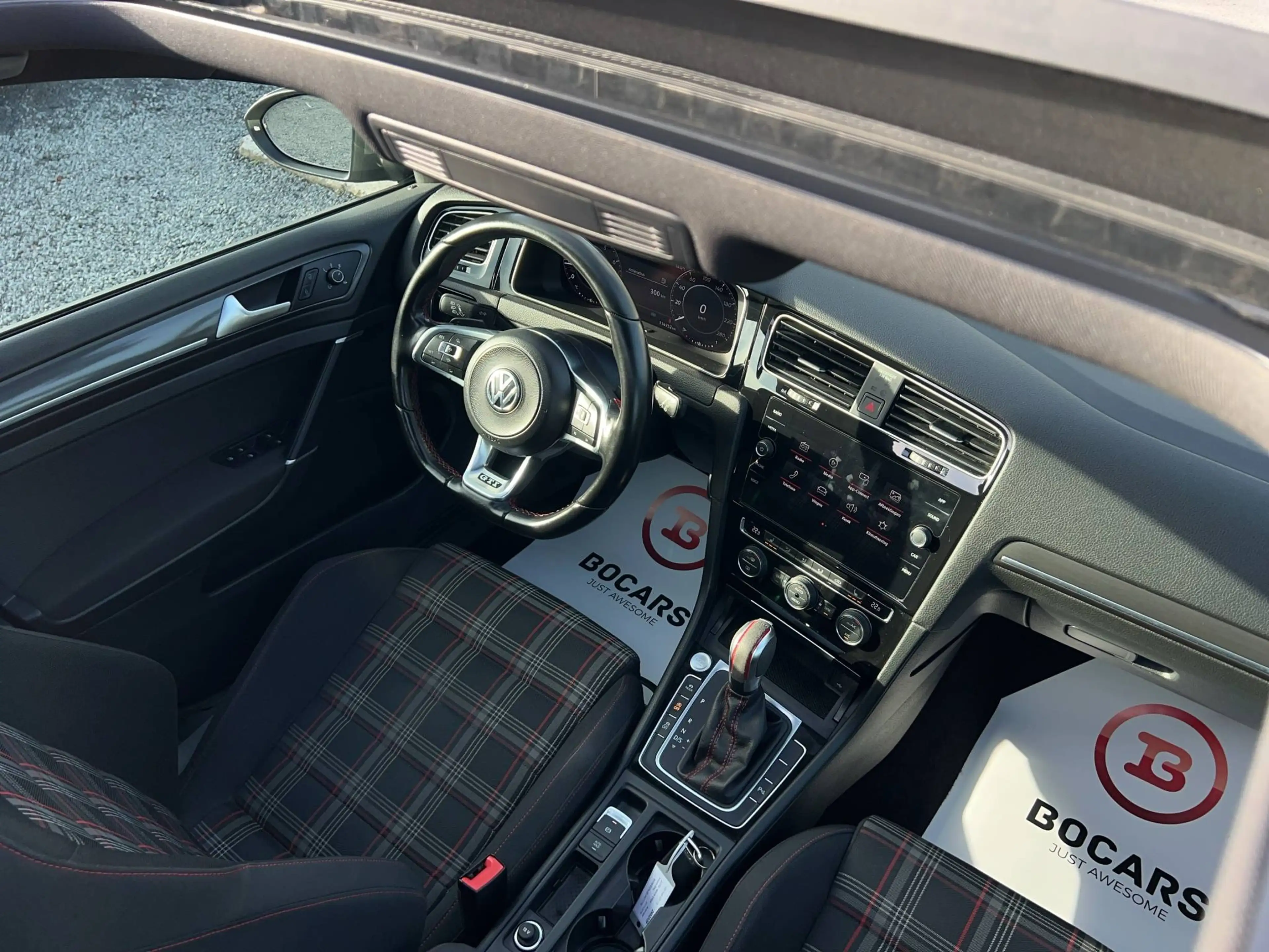 Volkswagen Golf GTI 2.0 TSI 245pk DSG • PANO • Full LED • Carplay • Keyless • Camera — photo 12