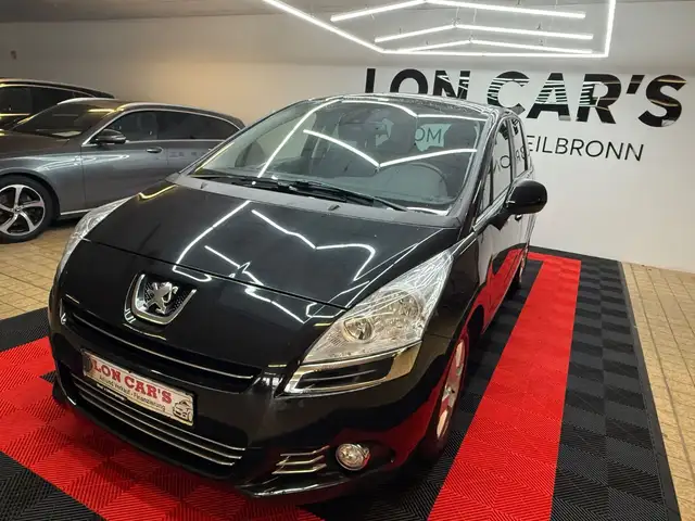 Peugeot 5008 2.0 Family plus HDi FAP 150