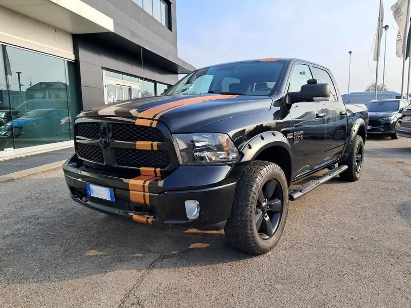 RAM 1500 Ram 5.7 V8 Crew Cab Classic SLT Black 395cv at8 Negro - 1