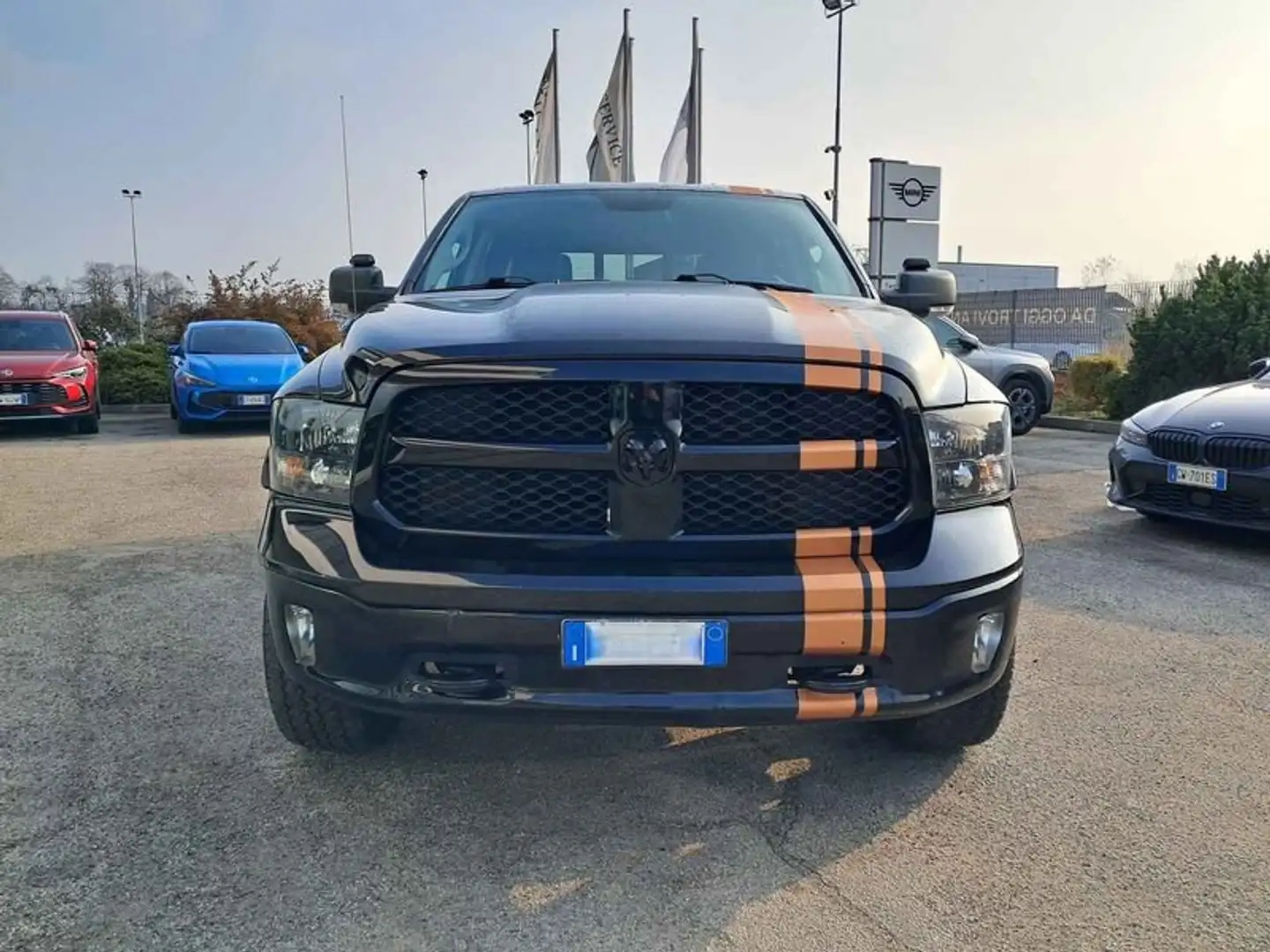 RAM 1500 Ram 5.7 V8 Crew Cab Classic SLT Black 395cv at8 Negro - 2