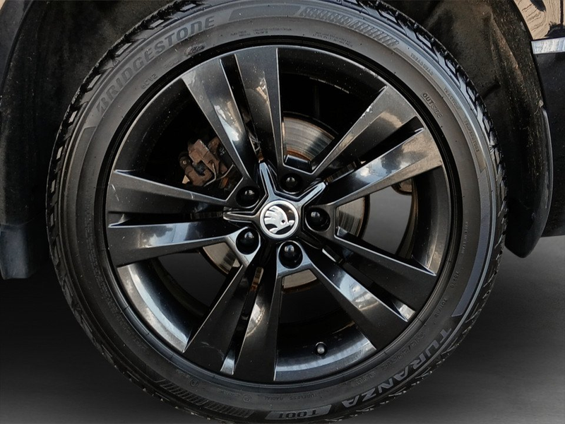 Skoda Karoq 2.0 TDI Sportline LED+NAVI+RADAR+RFK+LM — photo 7