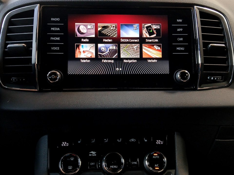Skoda Karoq 2.0 TDI Sportline LED+NAVI+RADAR+RFK+LM — photo 14