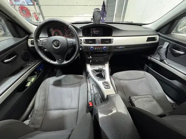 BMW 3 Series view 10