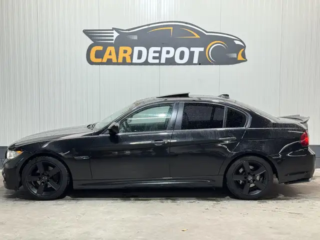 BMW 3 Series view 8