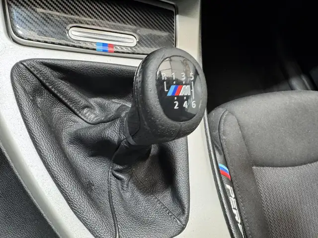 BMW 3 Series view 13