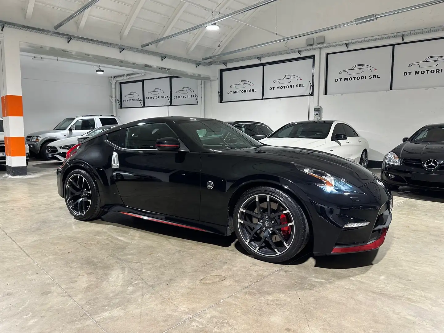 Nissan 370Z Coupe 3.7 V6 Nismo my16 - UNICO PROP. - SERVICE Fekete - 2